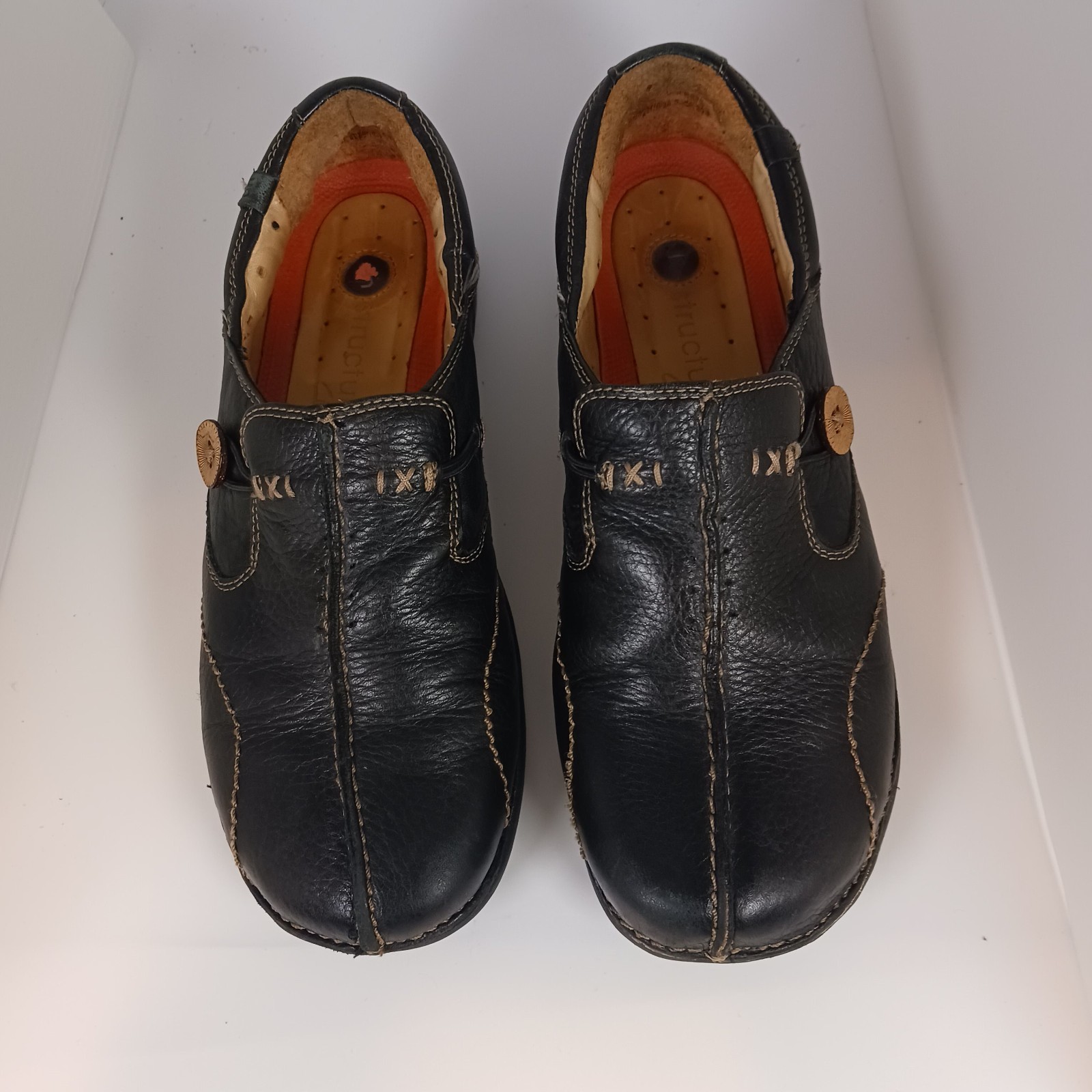 Clarks Unstructured Un Loop Women’s 7M Black Leather Slip‑On Comfort Shoes