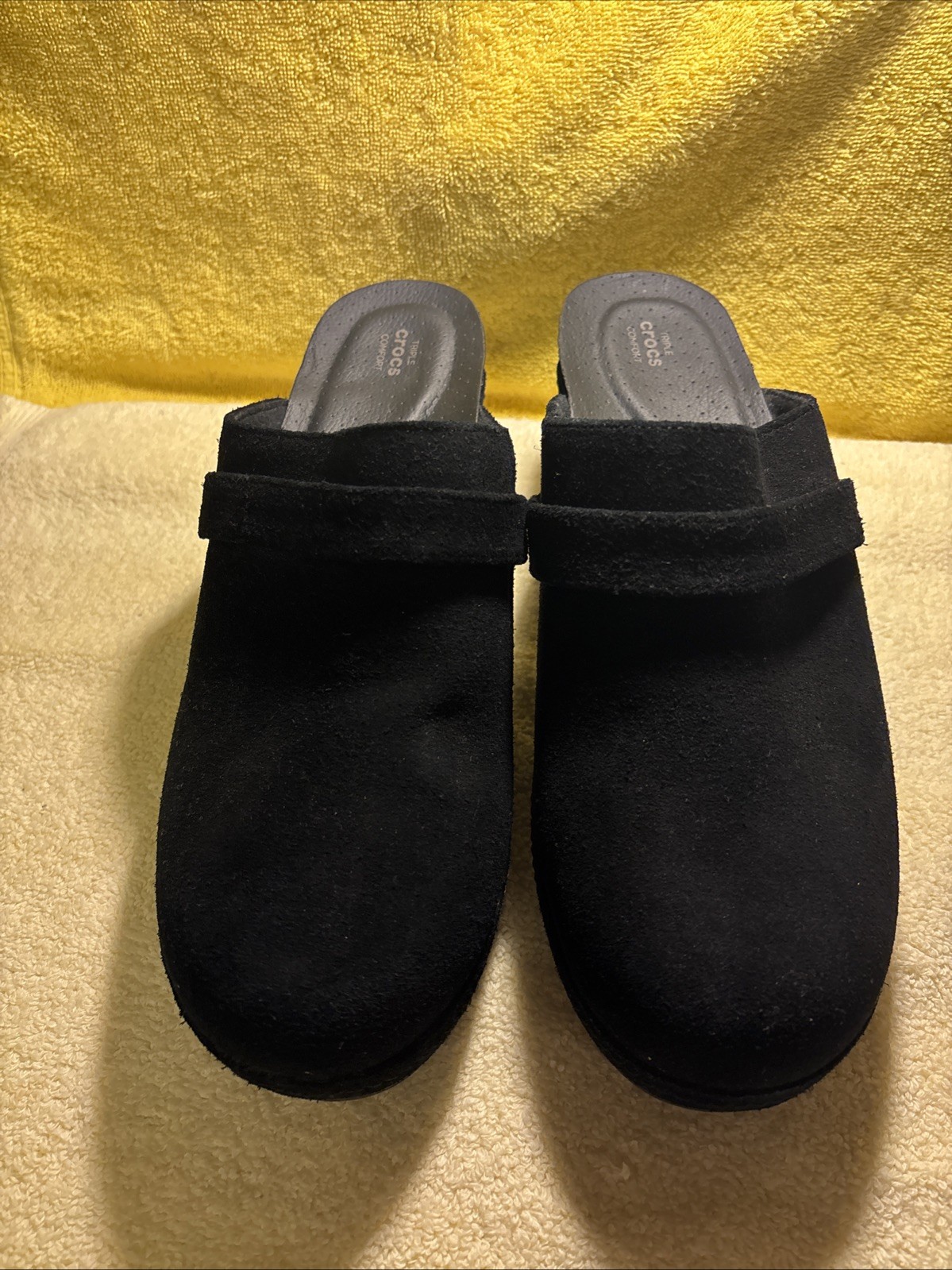 Crocs Women’s Sarah Black Suede Clog Mules Size 11 (RUN WIDE) FR/SHP