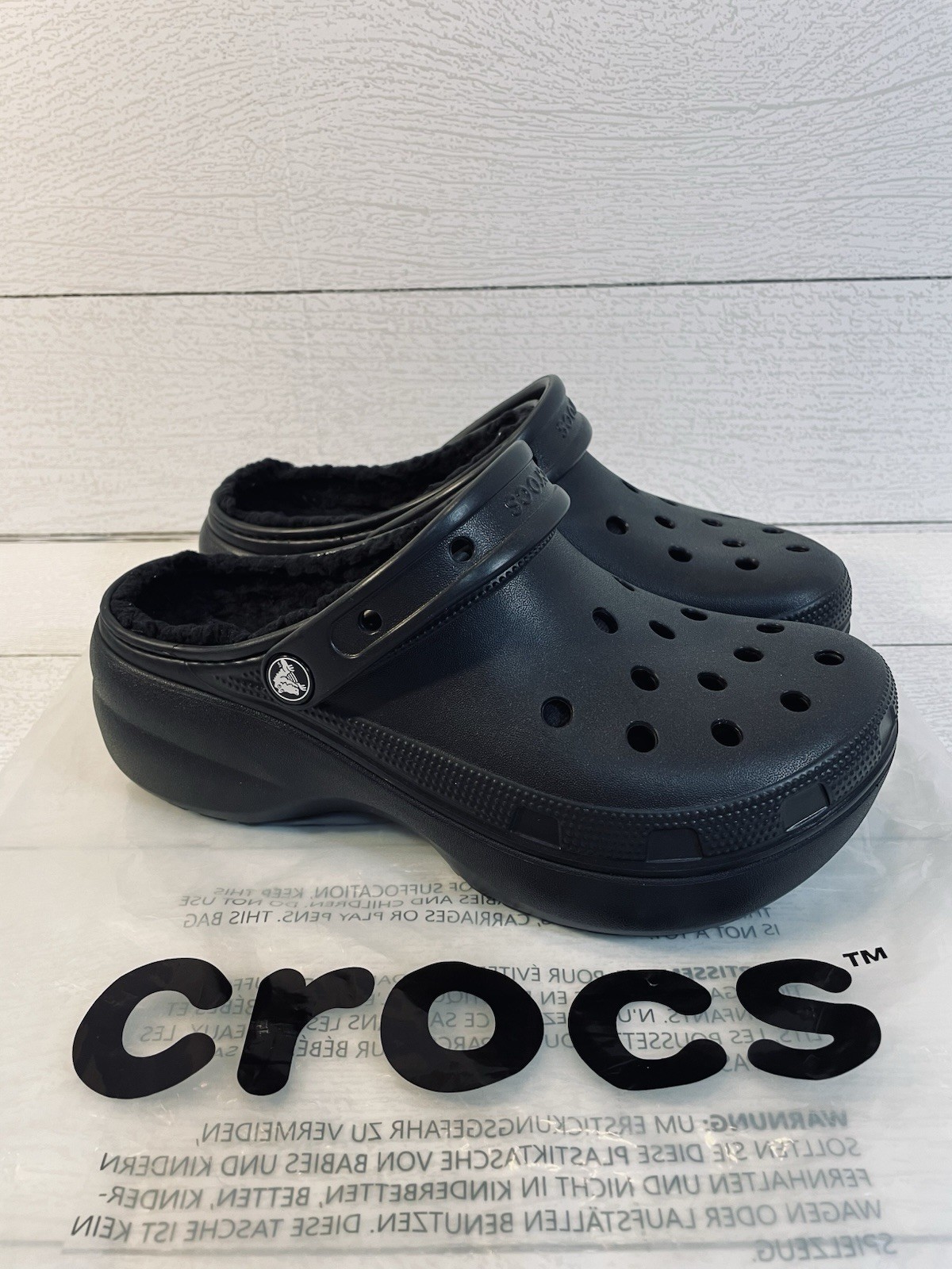 Crocs Women’s Sherpa Lined All Black Noir Platform Clogs Size 8 Brand New