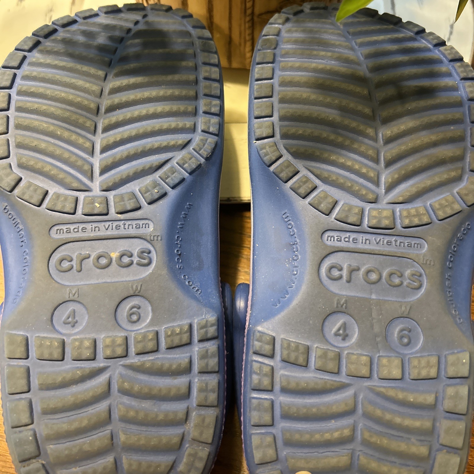 CROCS Adult Classic Clogs Slip On Shoes Waterproof Comfort Shoes – Tropics M4/W6