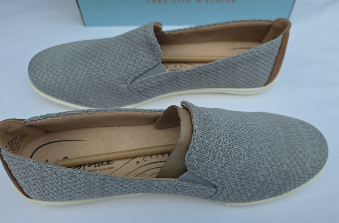 Lifestride Women’s Next Level Slip On Walking Shoes Gray/White Sz:8.5 New w/box