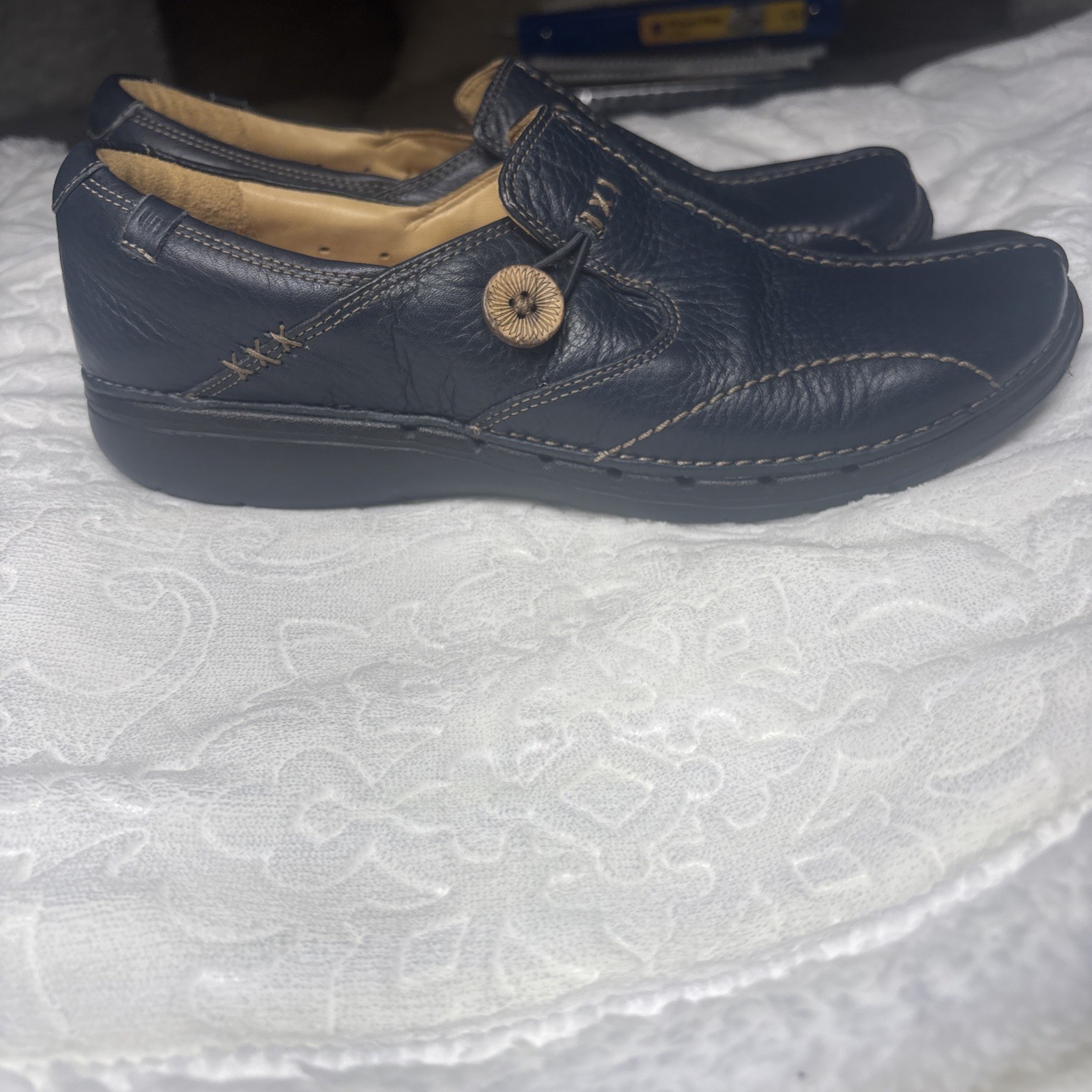 Clarks Un Loop Leather Shoes