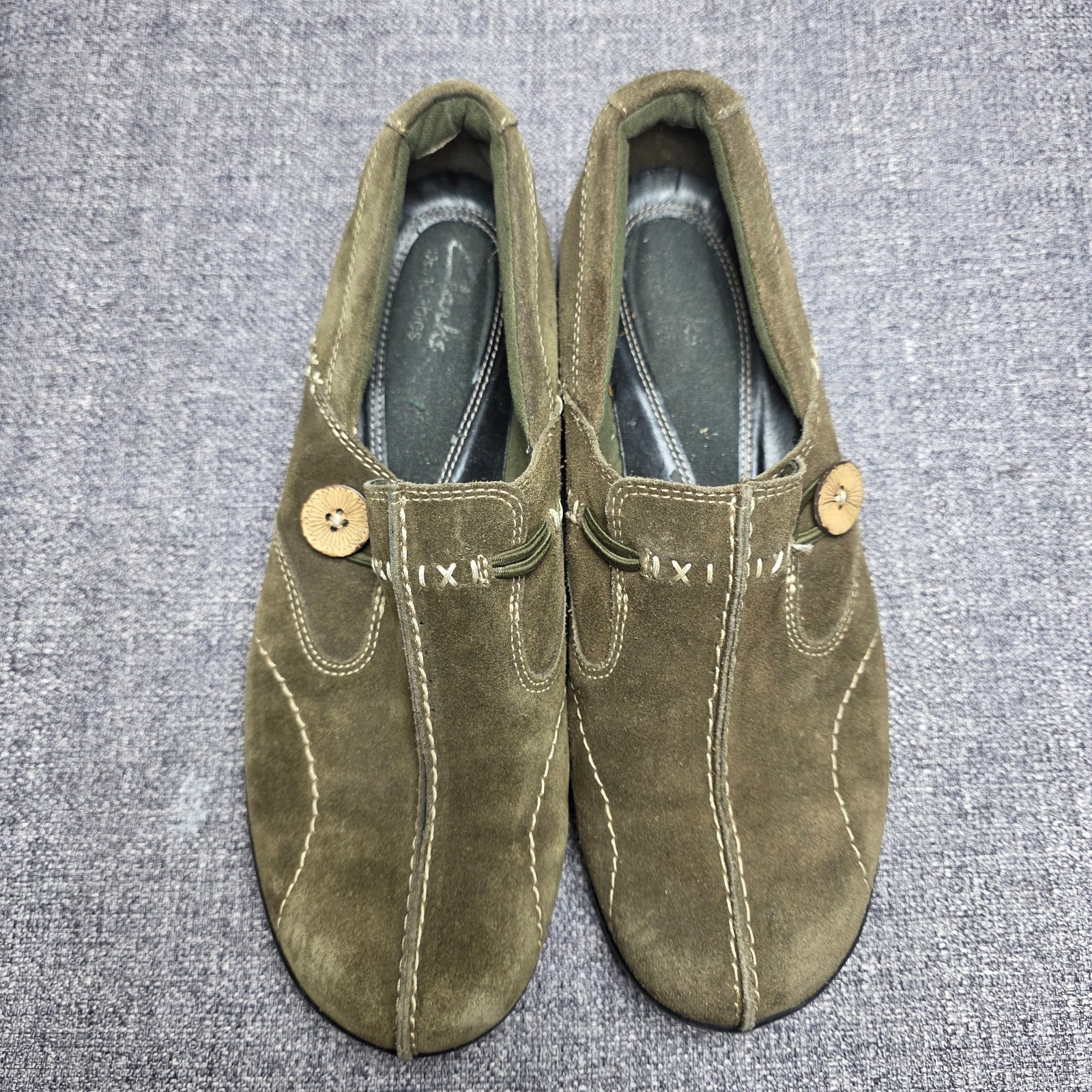 Clarks Bendables Green Button Accent Leather Slip On Loafers Size 8M 39307