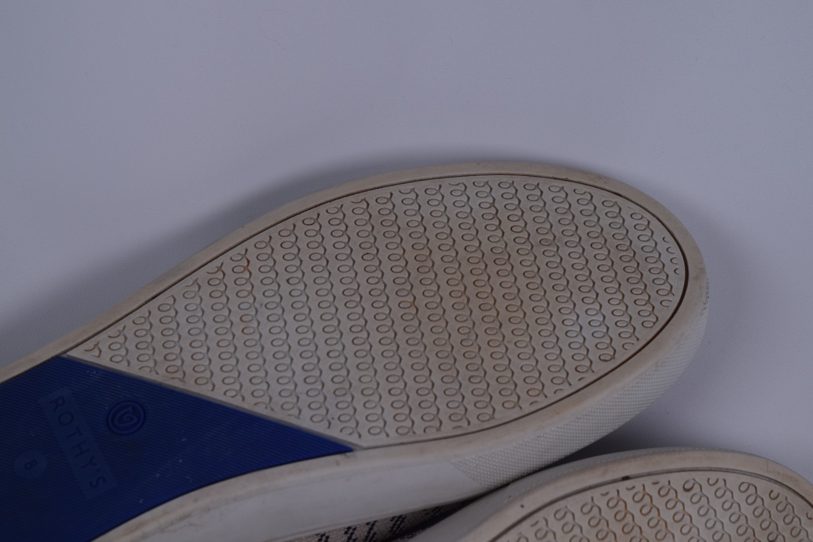 Rothy’s Women’s The Original Slip On Sneaker Maritime Tiger Navy White Size 8