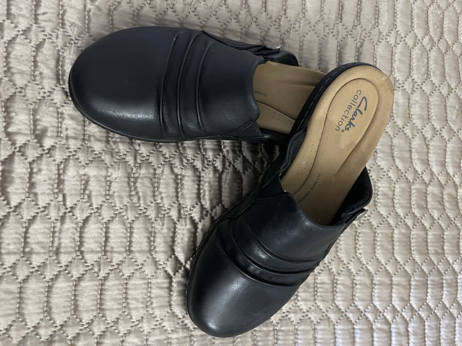 Clark’s collection black leather clogs. women’s 9.5. ex cond