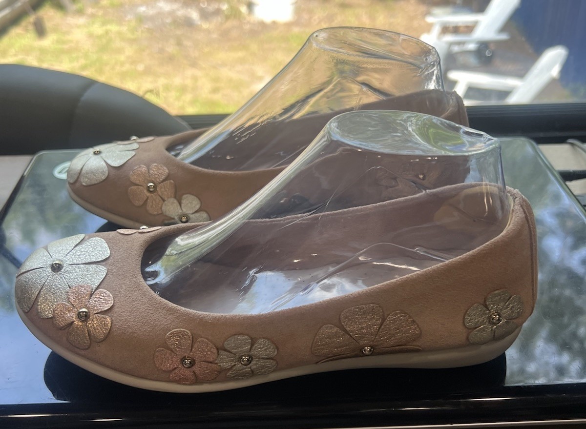 The Flexx Miss Hippie Woman Shoes Size 7.5 Boho Hippie Peasant ￼Floral