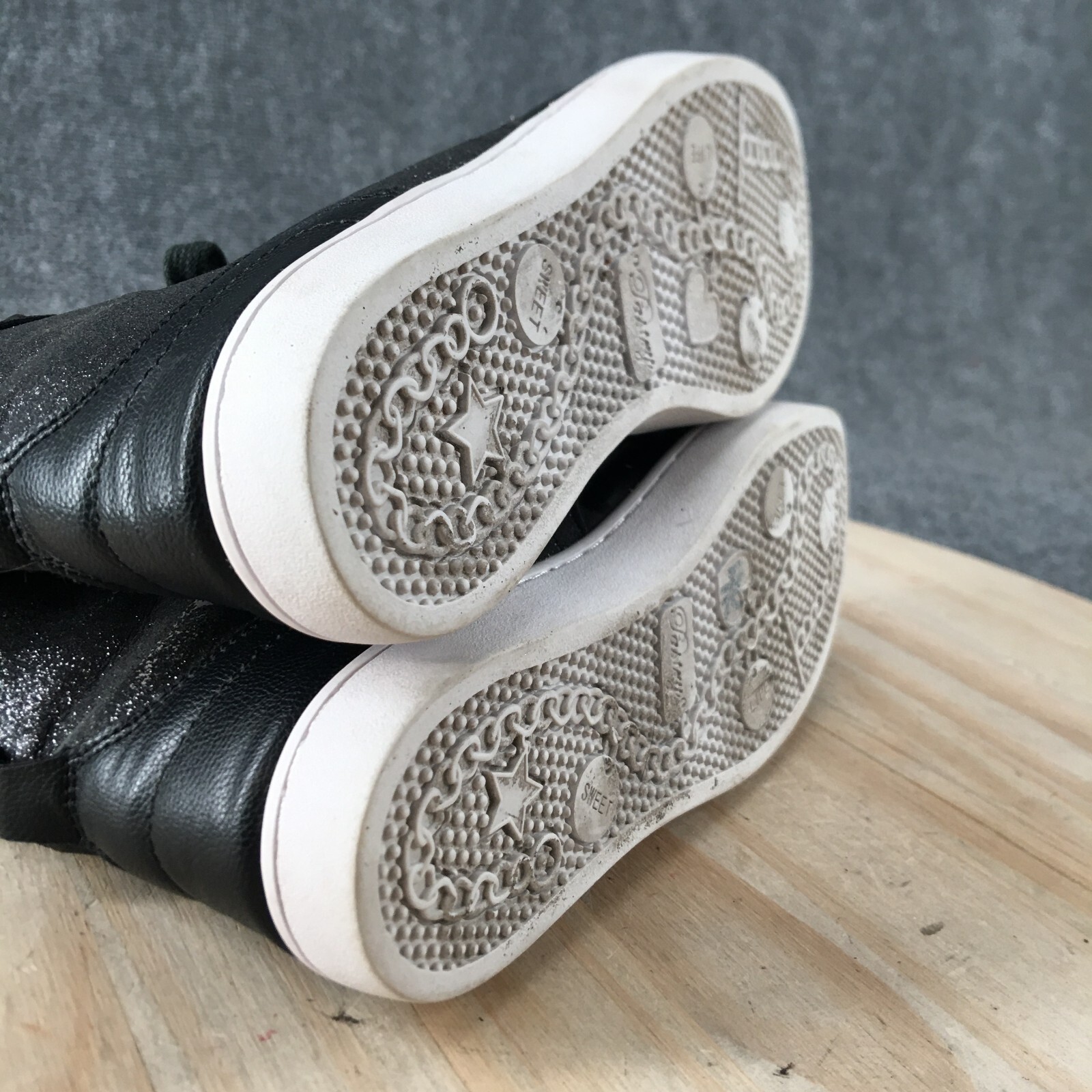 Pastry Shoes Womens 5.5 High Top Sneakers Black Glittered Faux Leather Lace Up
