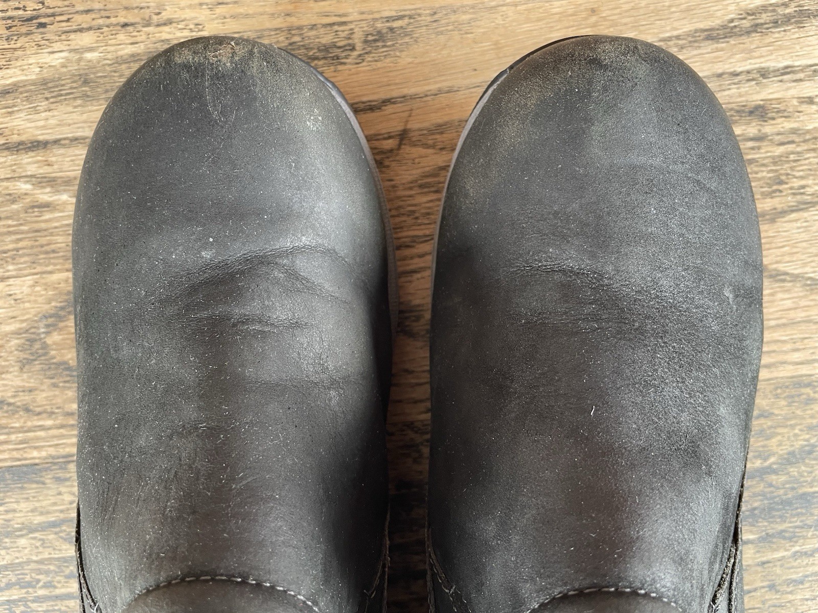 Dansko Patti Women’s Size 41 Black Nubuck Slip On Casual Shoe Loafer Vibram Sole