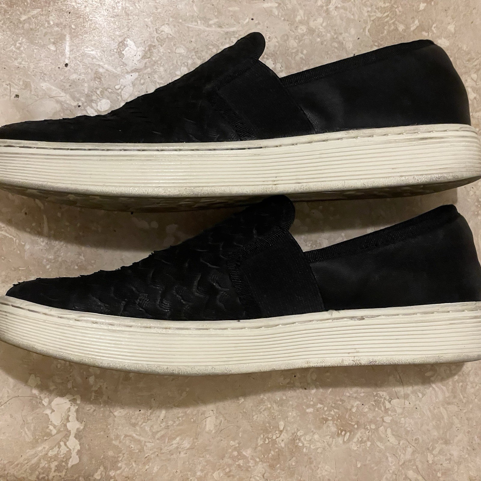 SOFTT Black Minta Leather Slip On Sneaker Sz 8M