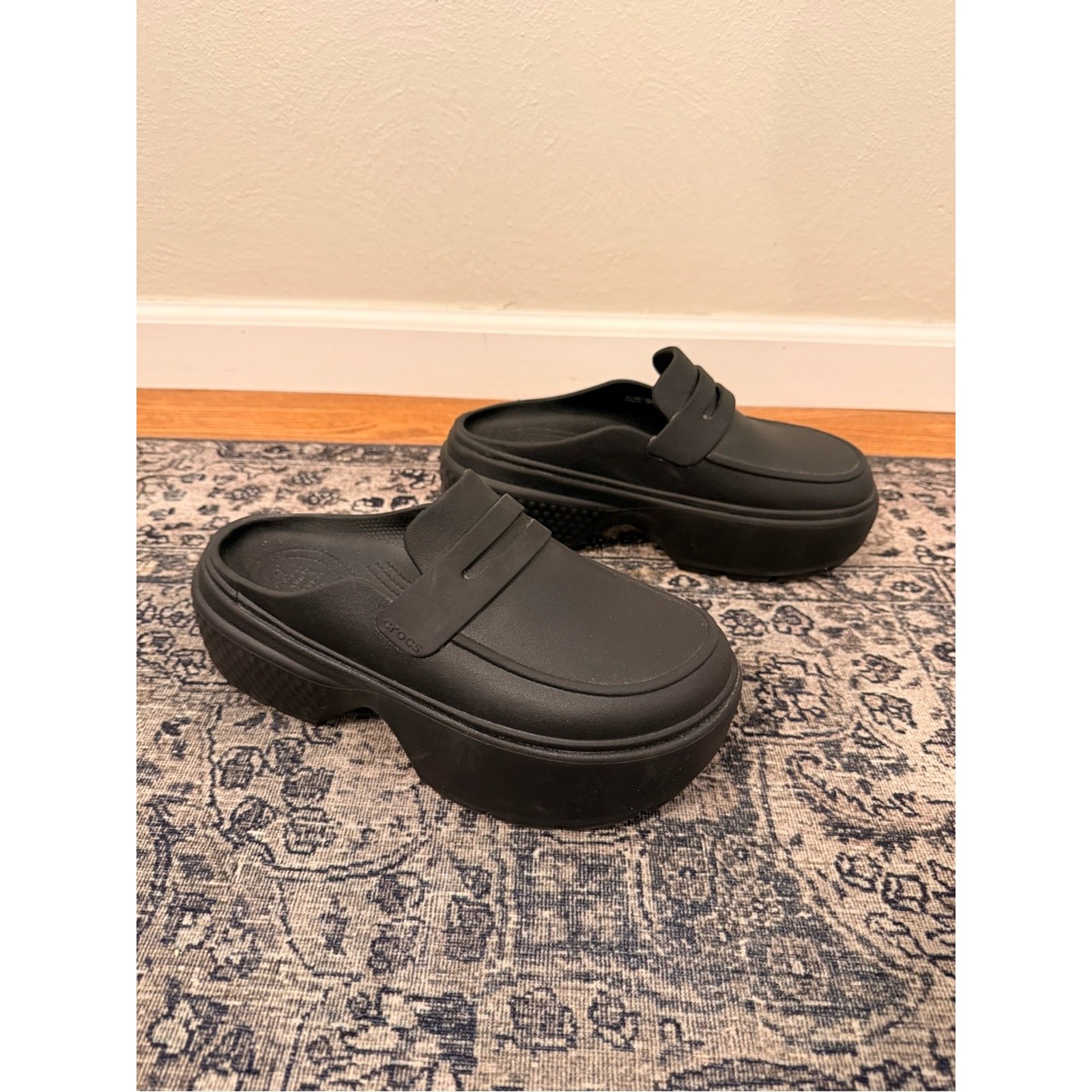 Crocs Women’s 9 Stomp Black Croslite Platform Slip-On Chunky Clogs Mule Loafers