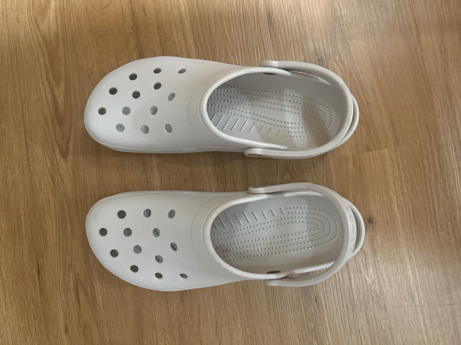 Crocs Men’s Atmosphere Gray Durable Croslite Clogs Size 14