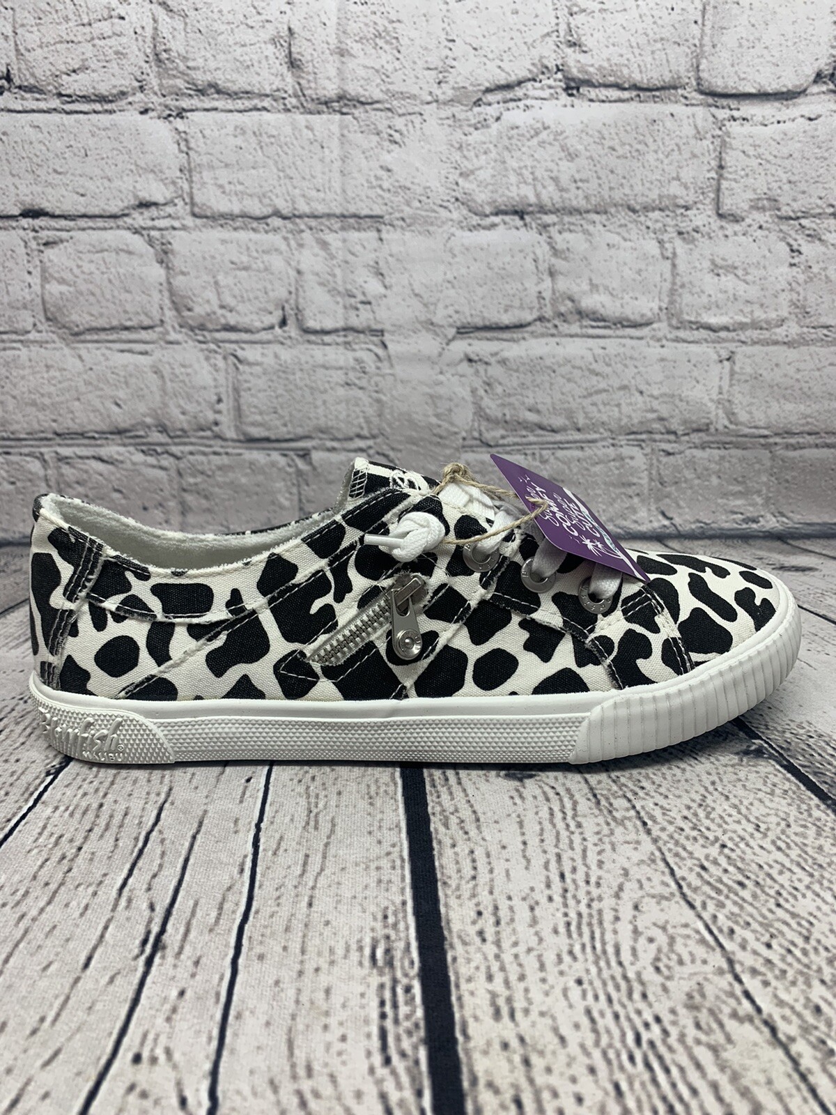 Blowfish Malibu Shoes Womens 8.5 Sneakers Lace Up Zip Cow Print Canvas Comfort