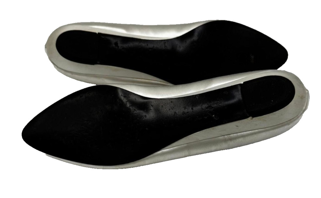 Peacocks Women’s Silver Slip-On Flat Shoes – Size US 10 / Width: Medium
