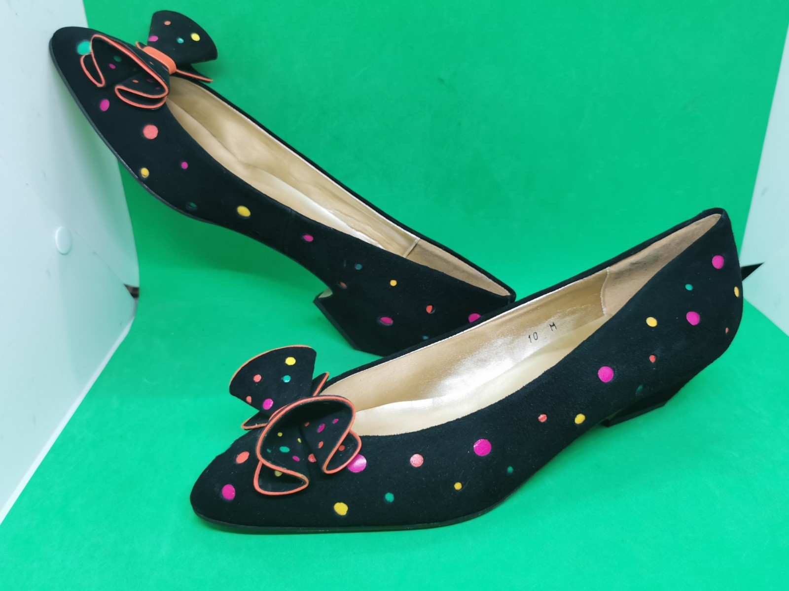 Deadstock Vtg 80’s 90’s Cha-Raye Spain Low Pumps Heel Dot Colorful Suede RARE 10
