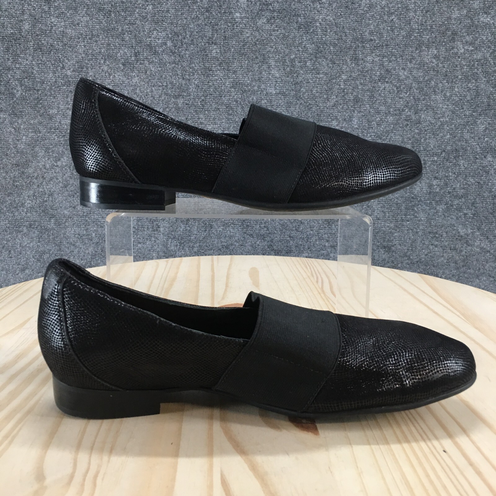 Unstructured by Clarks Shoes Womens 8.5 M Slip On Black Almond Toe Casual