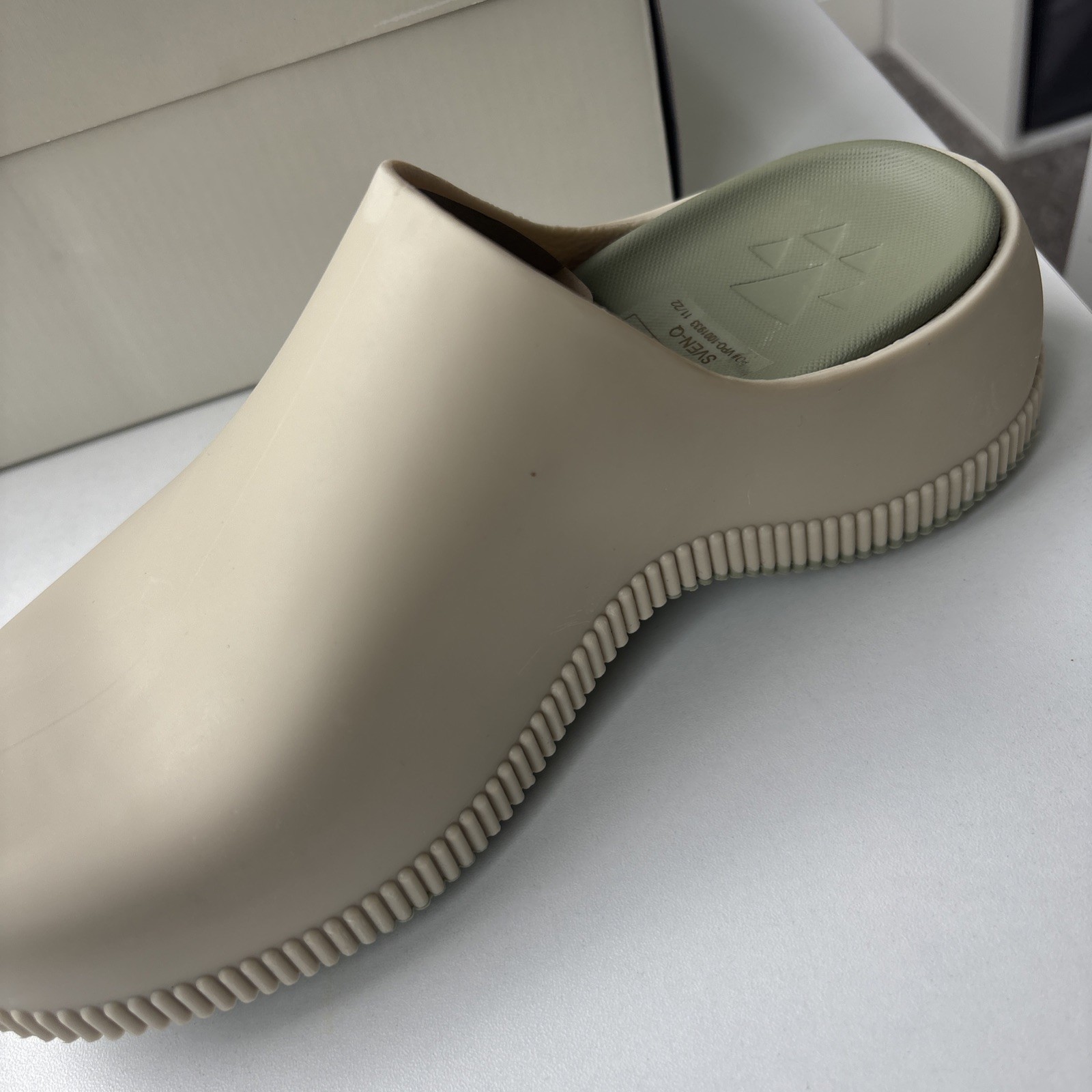 Cougar Sven-Q Sand Women’s 7 Molded TPE Water-Friendly Clog Shoes SVEN-Q New