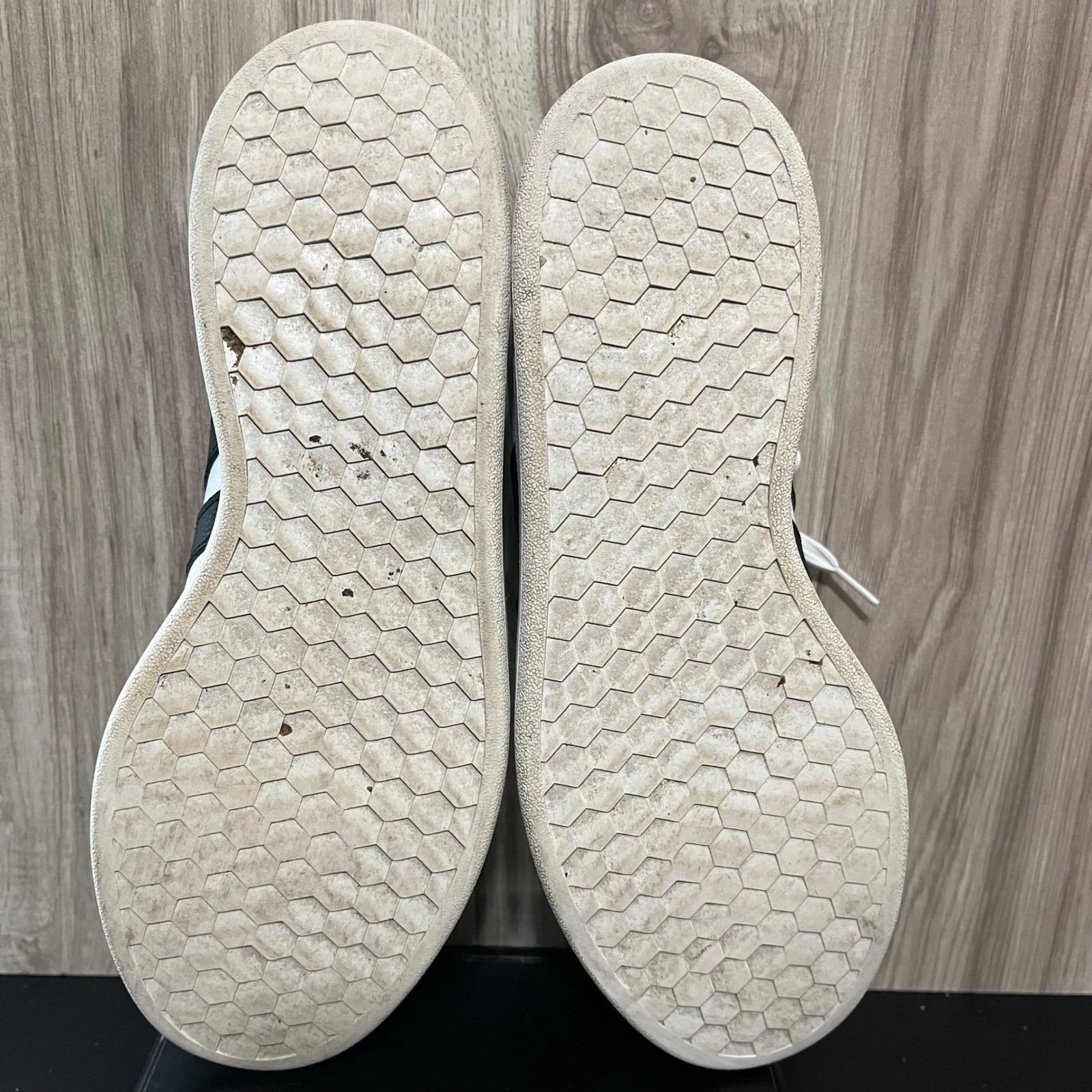adidas Grand Court Women’s Size 9.5 White Black Leather Sneakers Shoes F36483
