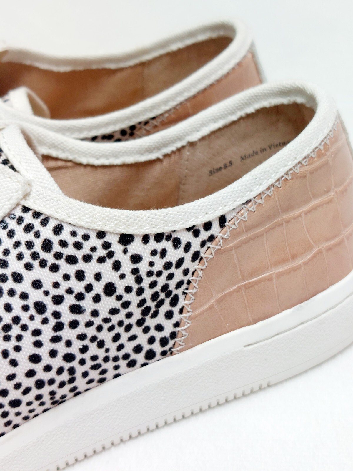 Dolce Vita Neza Lace Up Sneaker Black White Spotted Canvas Size 8.5
