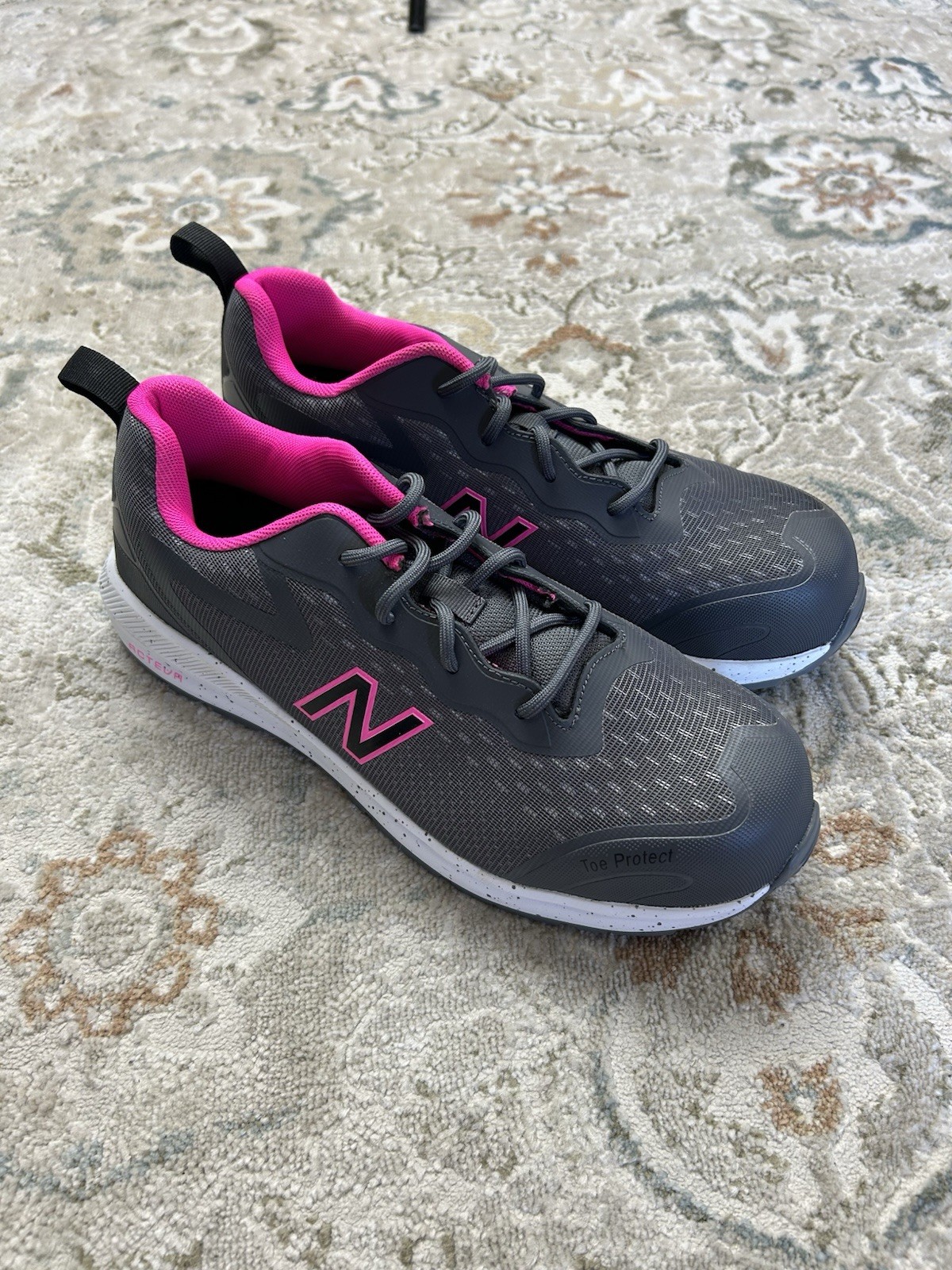 New Balance Logic Womens Work Shoe Sz 10 Composite Safety Toe Gray Pink NEW