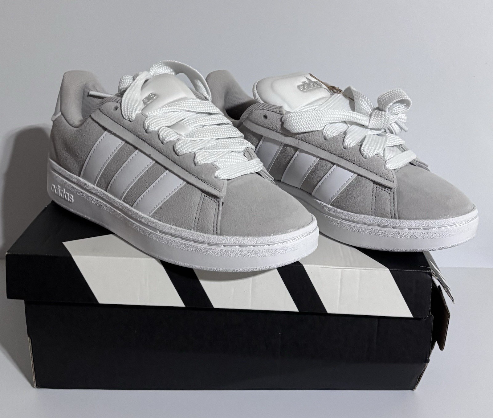Women’s Adidas Grand Court Alpha 00s 7.5 Grey