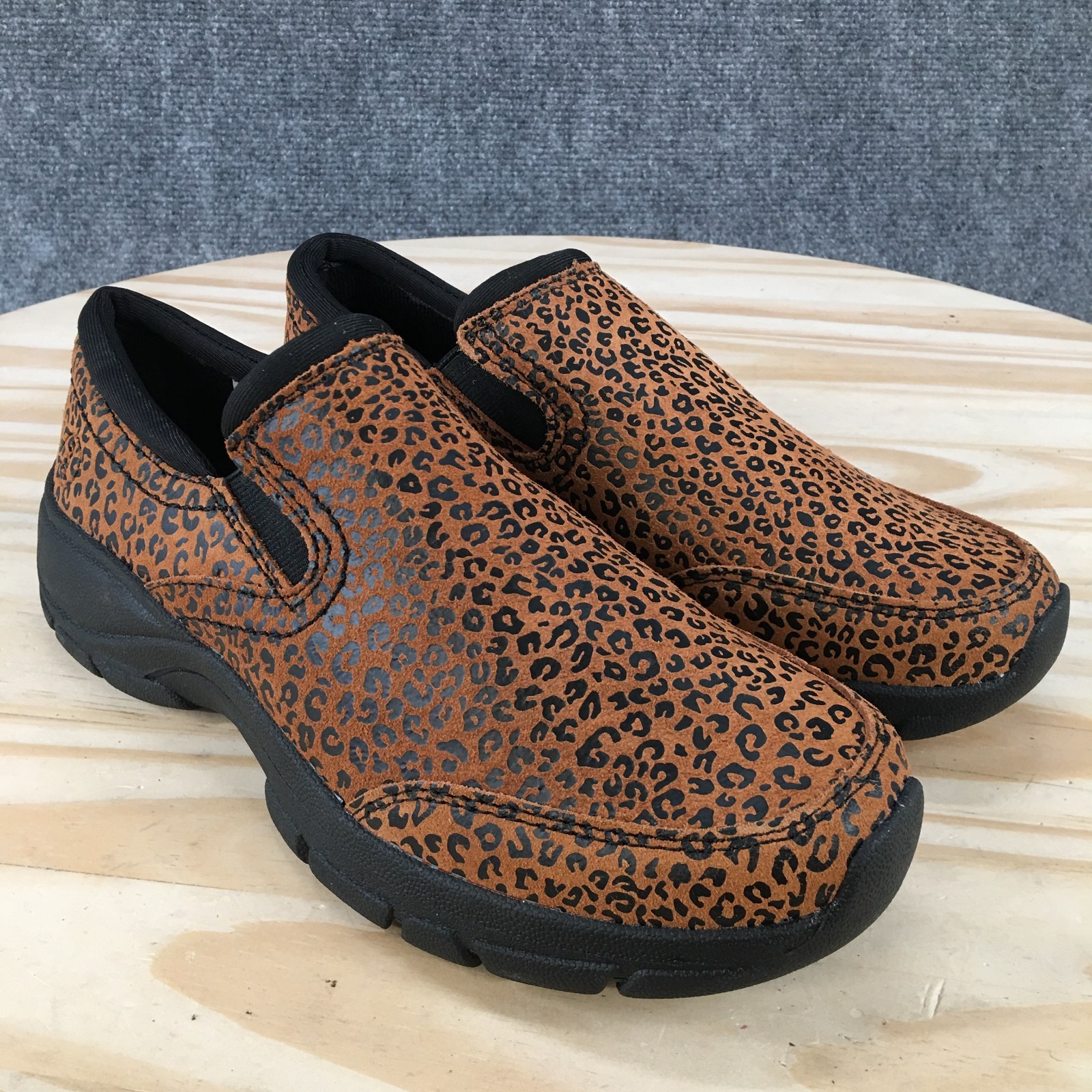 Lands End Shoes Womens 6 B Slip On Brown Leopard Print Comfort Casual Low Top