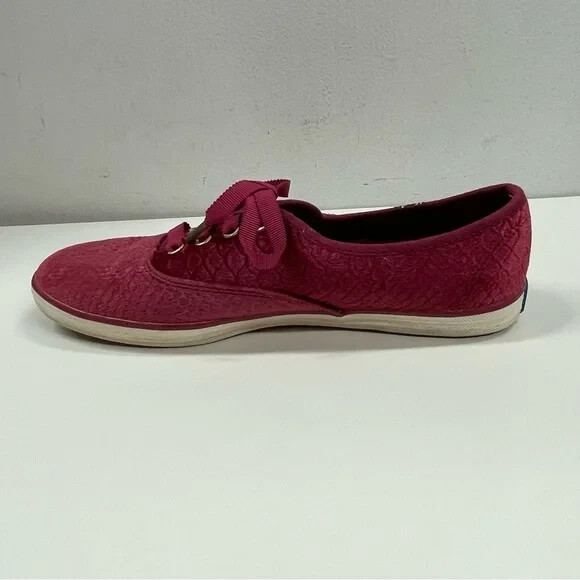 New Keds Champion Velvet in Burgundy Size 7.5