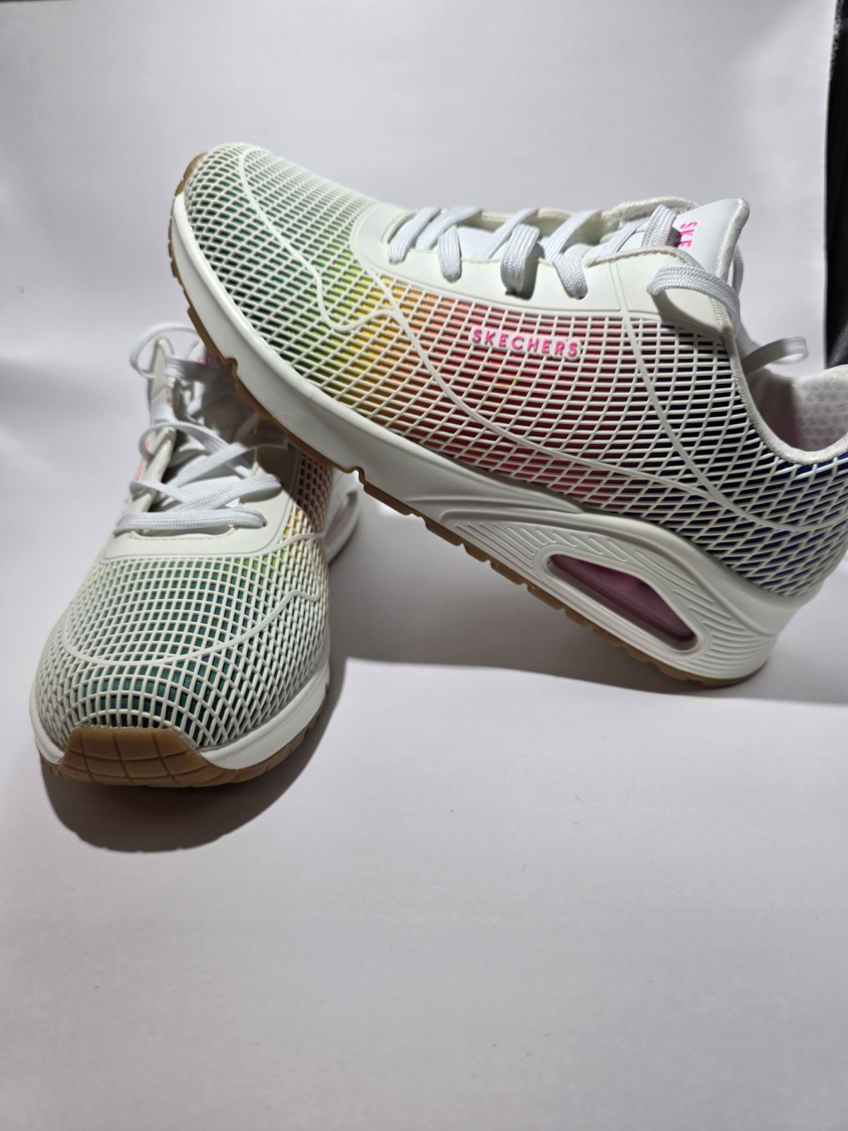 Skechers Women’s Multicolor Mesh Sneakers Air Cooled Memory Foam.