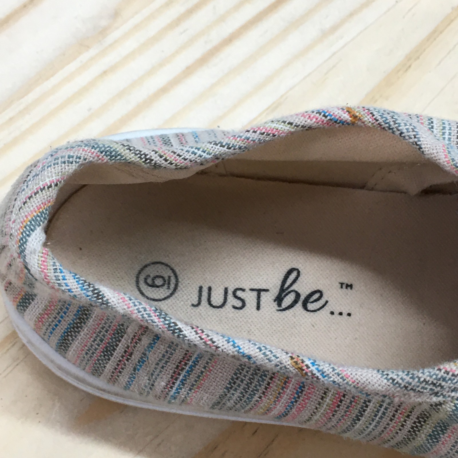 Just Be Shoes Womens 6 Sneakers Multicolor Canvas Lace Up Round Toe Casual 57623