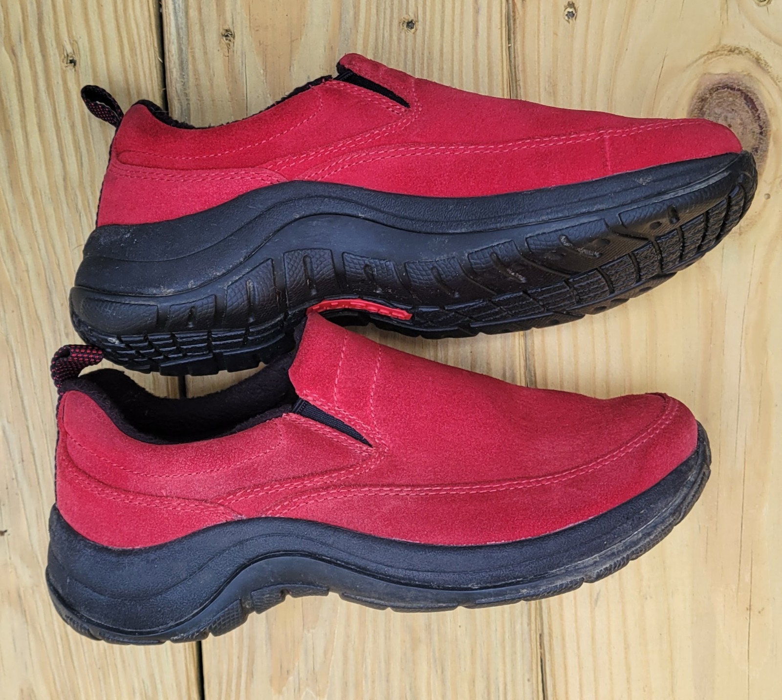 L.L. Bean Red Suede Women Moc Slip-on Walking Hiking Sz 6.5M