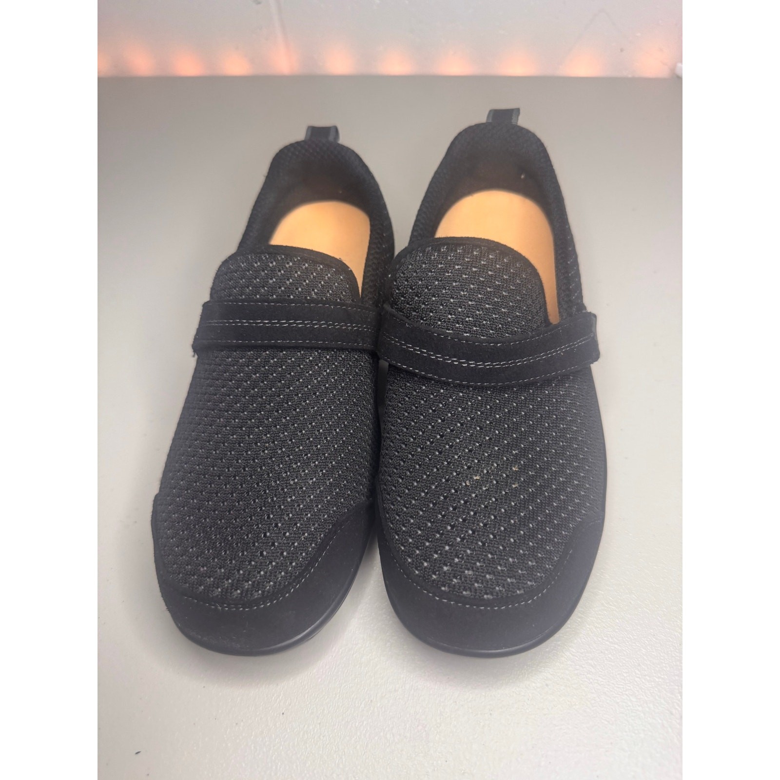 OrthaFeet Women Mary Jane Shoes Black Mesh Hook Loop Comfort X-Wide 2E Size 6