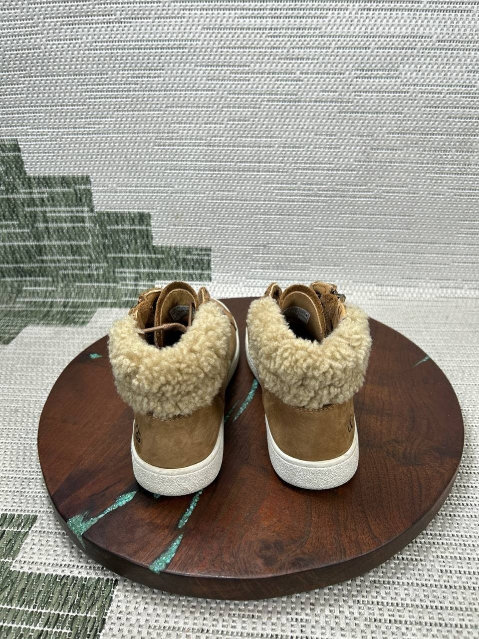 Ugg Shoes Womens Size 7 Olive Chestnut Nubuck High Top Side Zip Comfort Sneaker