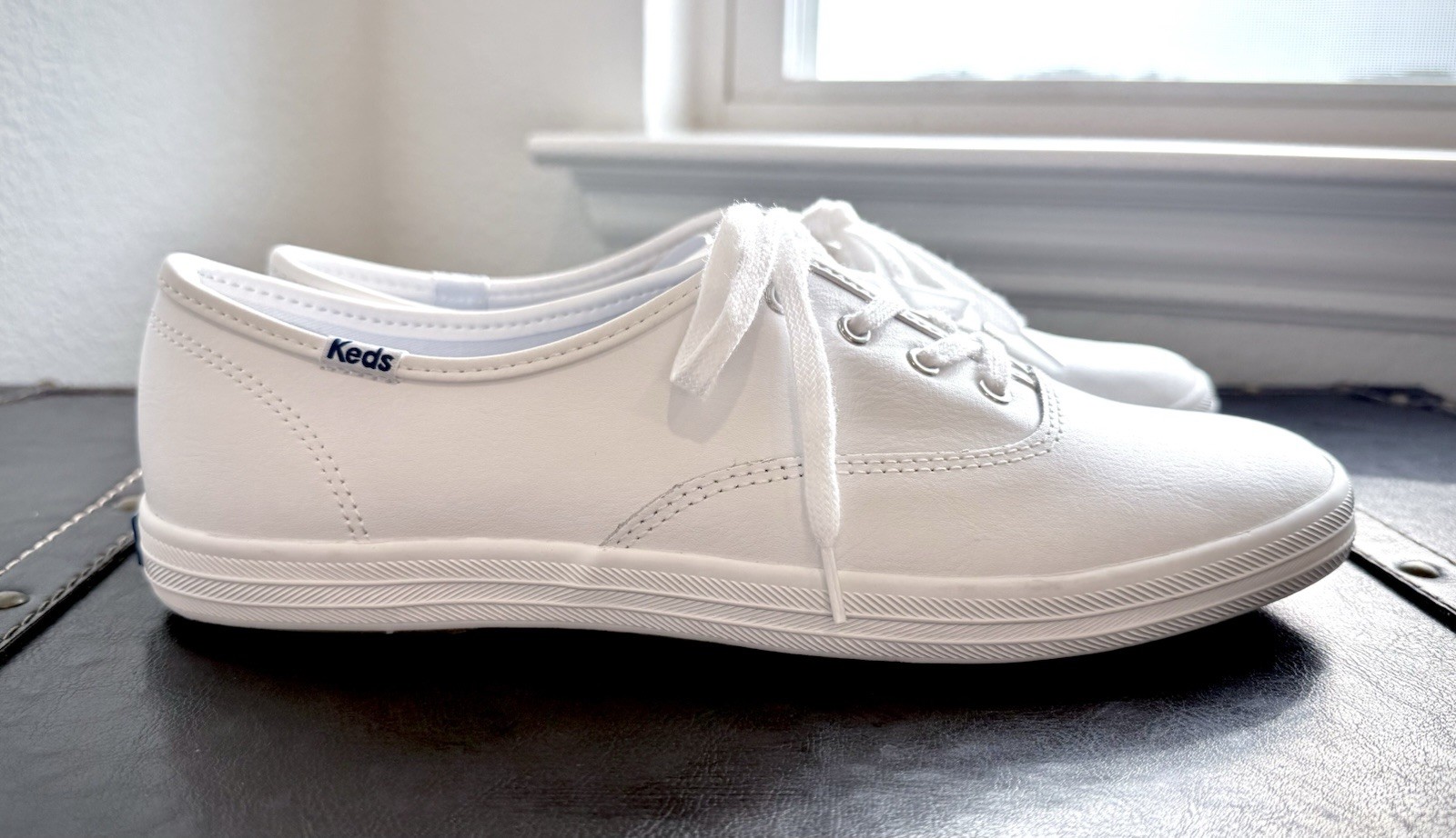 Keds Women’s Champion Original Leather Sneakers, White Leather, 9.5 M (US) NEW