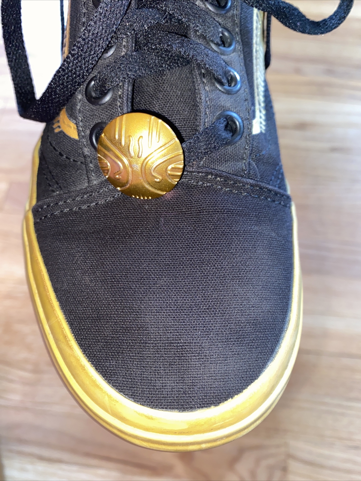 VANS HARRY POTTER GOLDEN SNITCH SNEAKERS WOMENS 8 MENS 6.5 NICE PRE-OWNED COND!