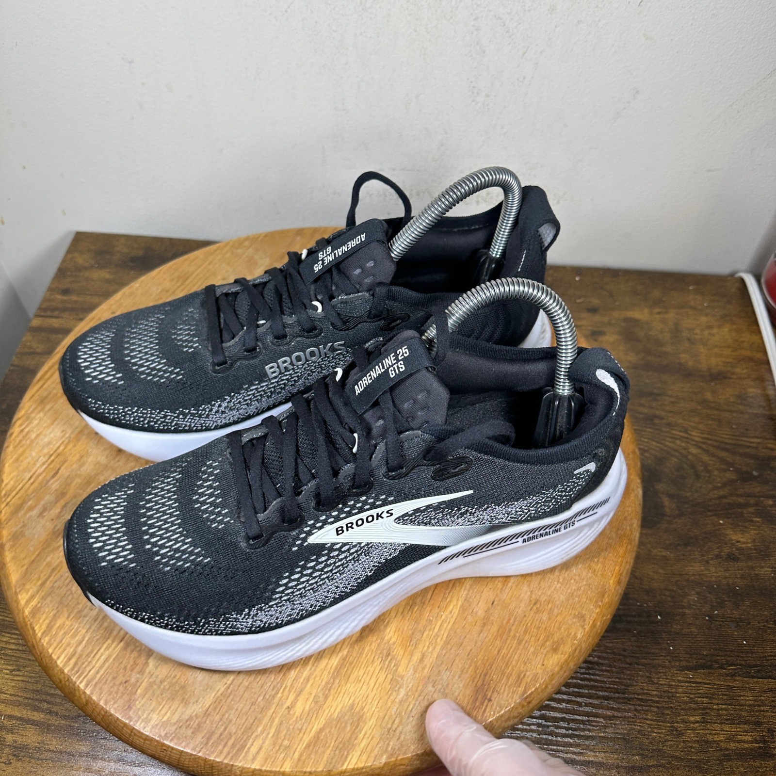Brooks Adrenaline GTS 25 Womens Running Shoes Black White 1204431B090 Size 8