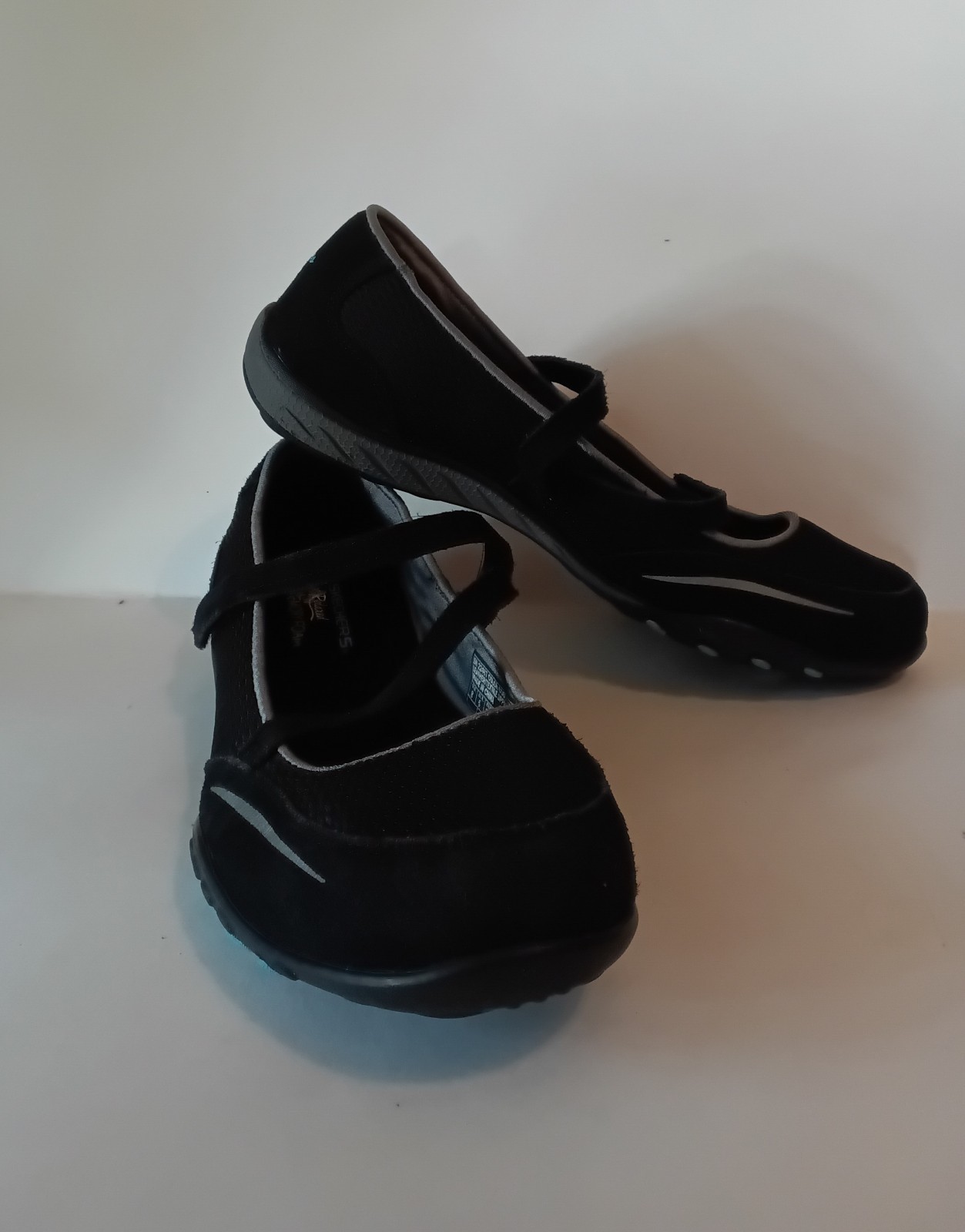 Skechers Women’s 8 Black Suede Leather Strappy Mary Jane Athletic Shoes