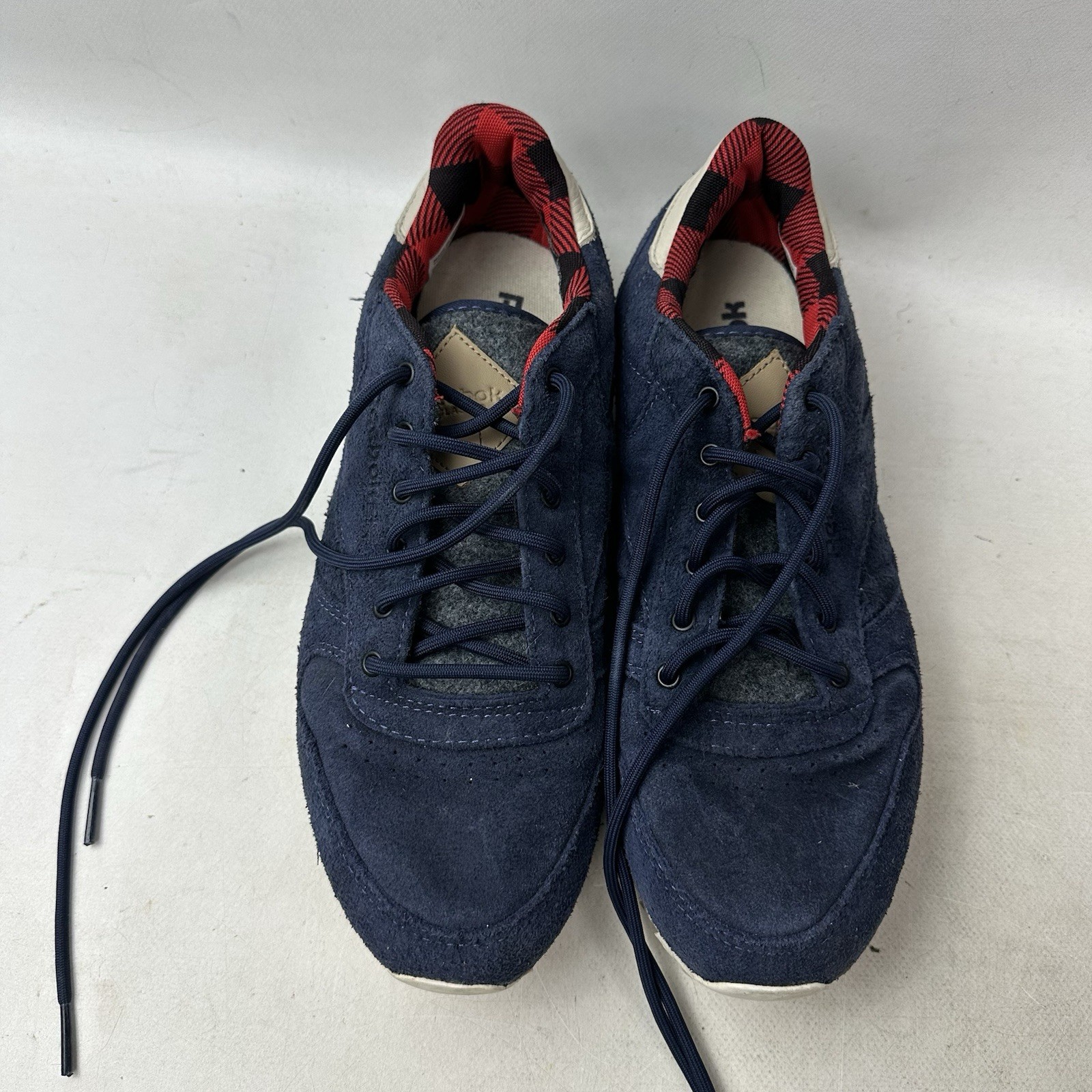 Reebok Classic Womens 8 Laced Sneakers Blue Sued Thinsulate Lined Tennis Shoes