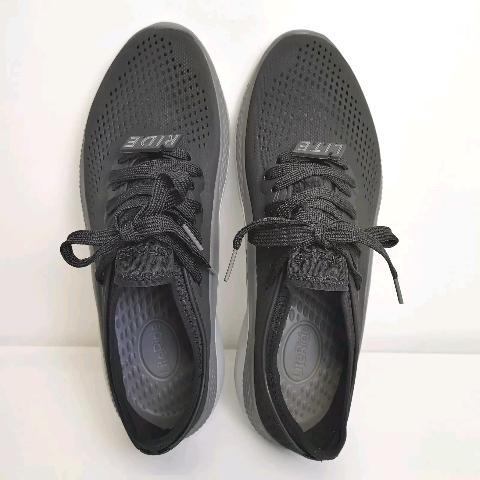 Crocs Women’s Literide 360 Pacer Shoes Size 10 Black/Slate Grey