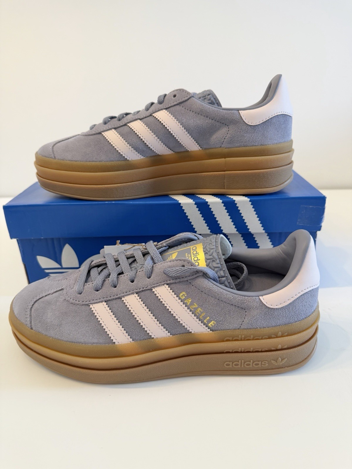 NWT adidas Gazelle Bold J Suede Sneaker Youth Size 6.5 Blue/Gray Gum Bottom