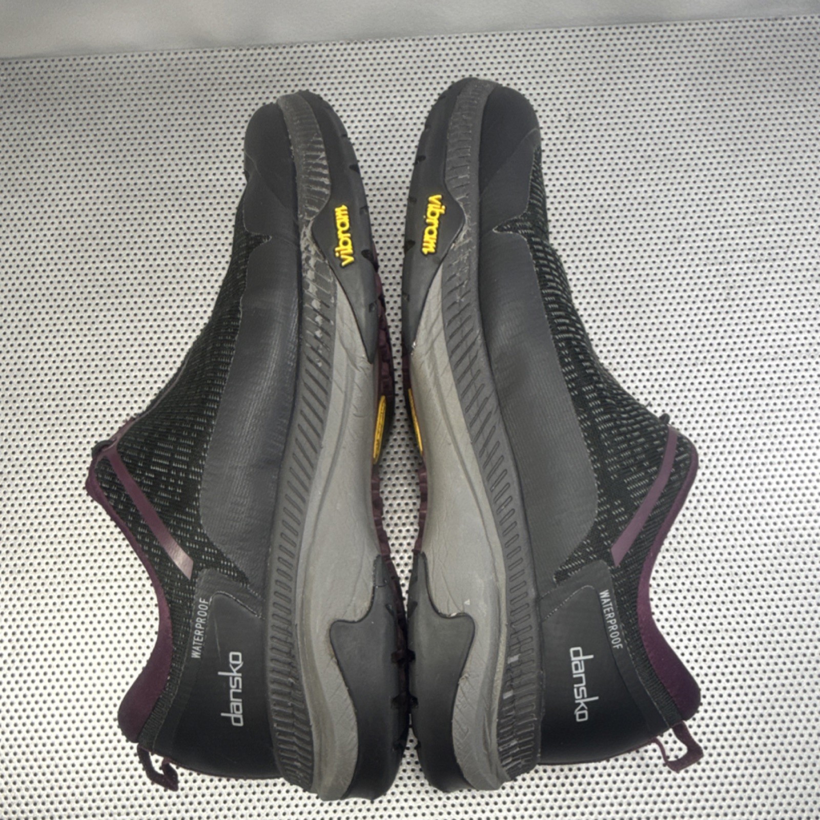 Dansko Women’s 38 7.5 Black Purple Waterproof Makayla Sneakers shoes 4715470240