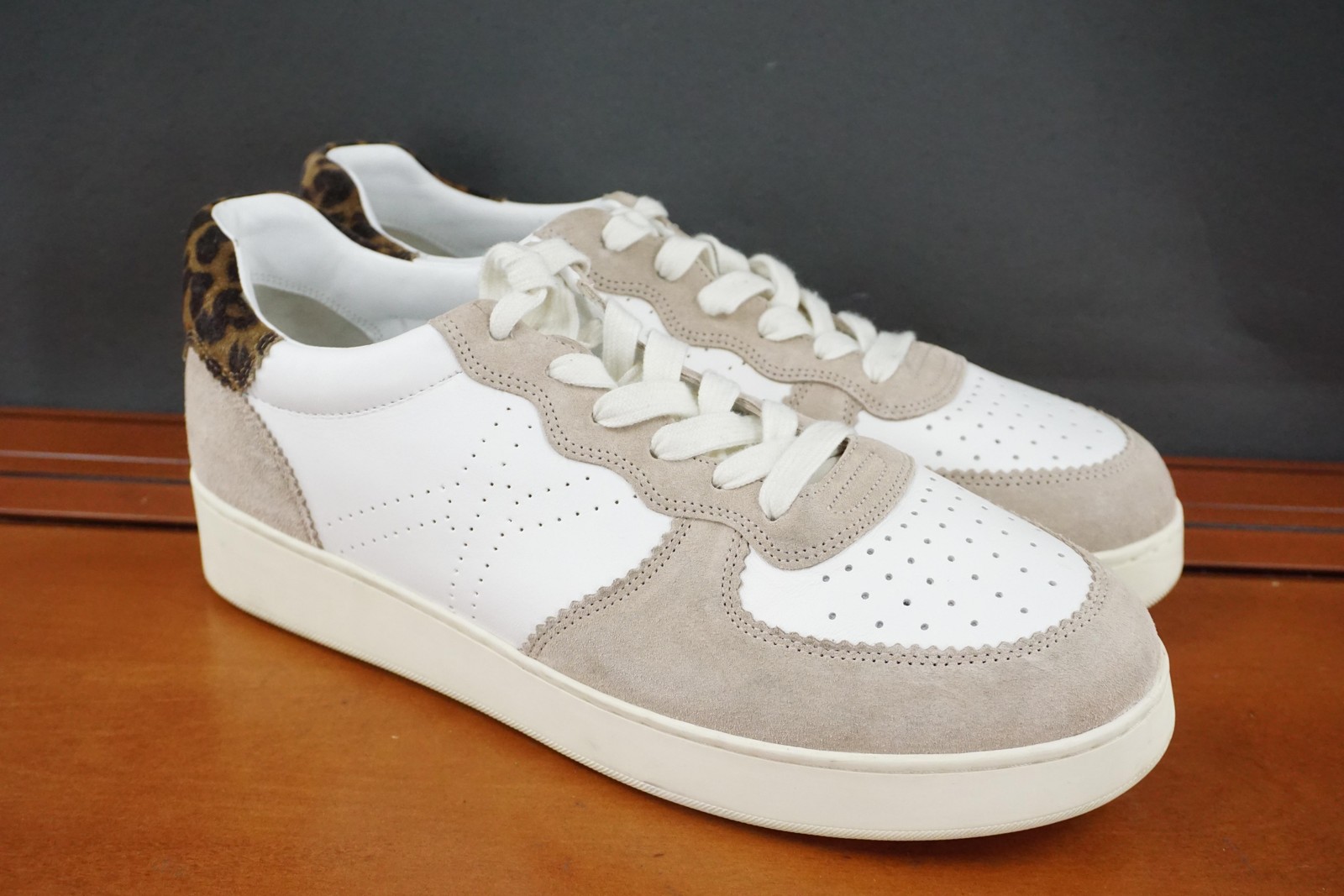 Veronica Beard Lennox Shoes Womens Size 12 White Beige Suede Leopard Sneakers