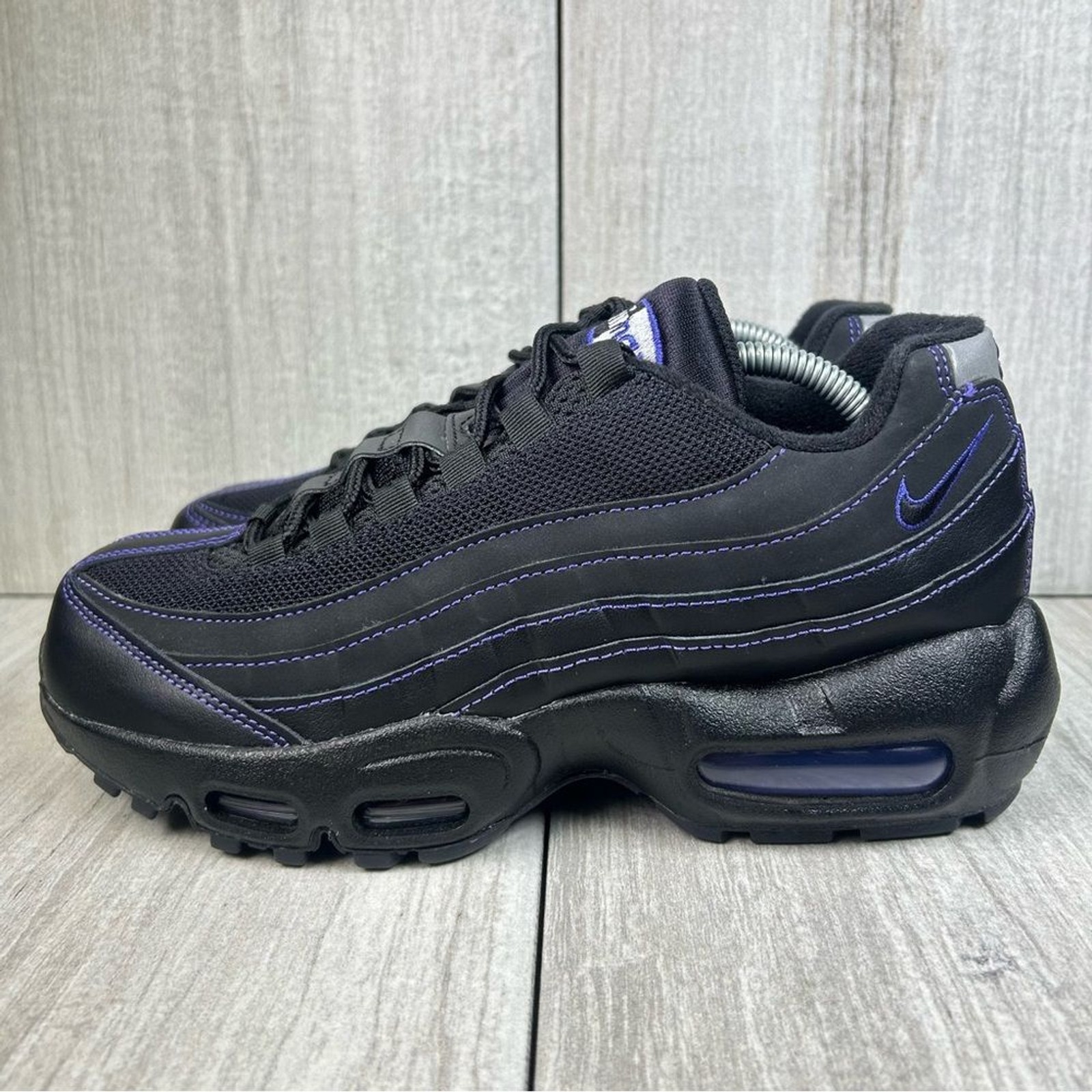 NEW Nike Air Max 95 Classic Black Persian Violet Sneakers Women’s Size 7 5.5Y