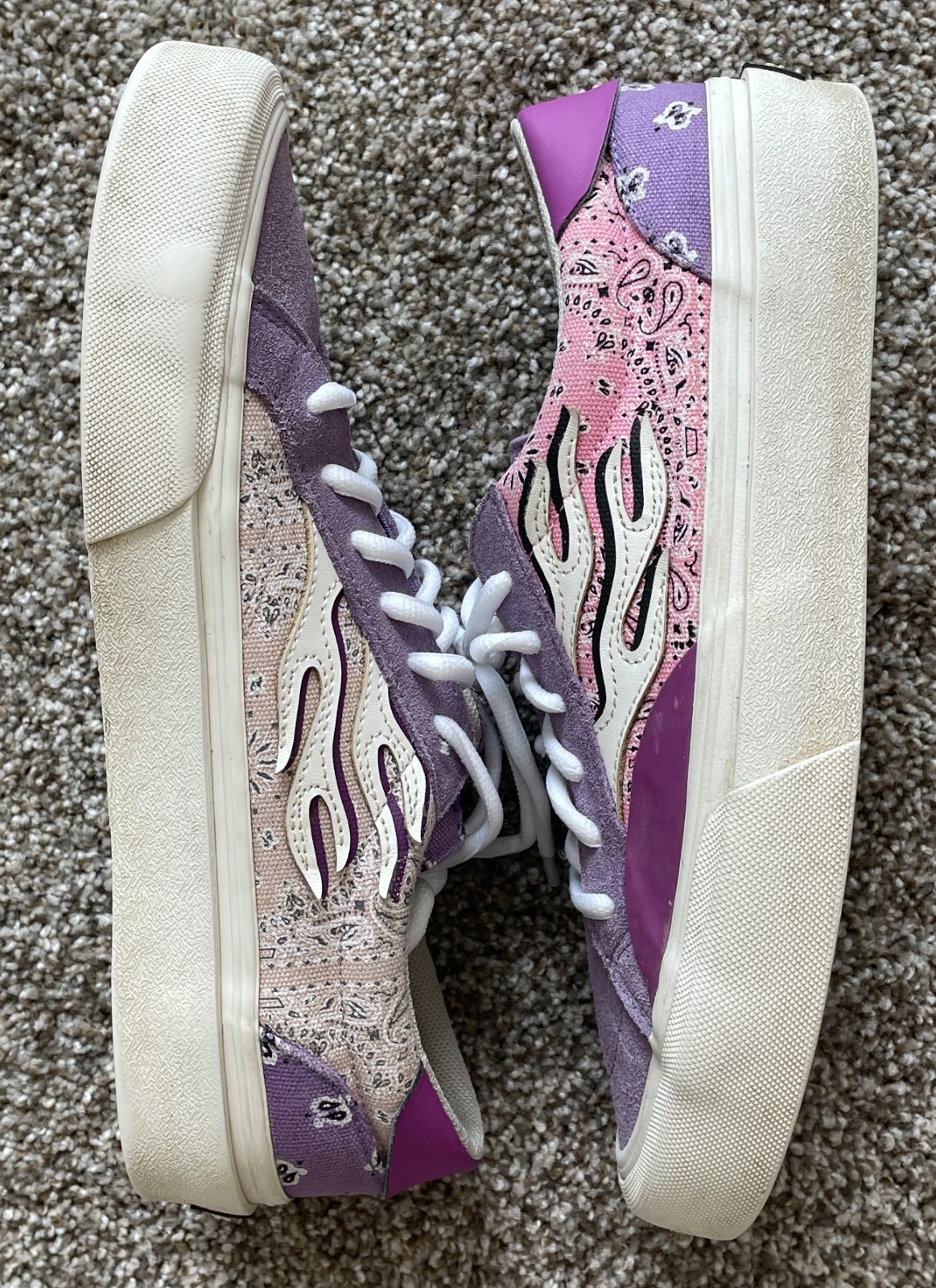Straye Logan Mixed Rag Purple Pink Flame Skateboard Shores-Women’s 9.5