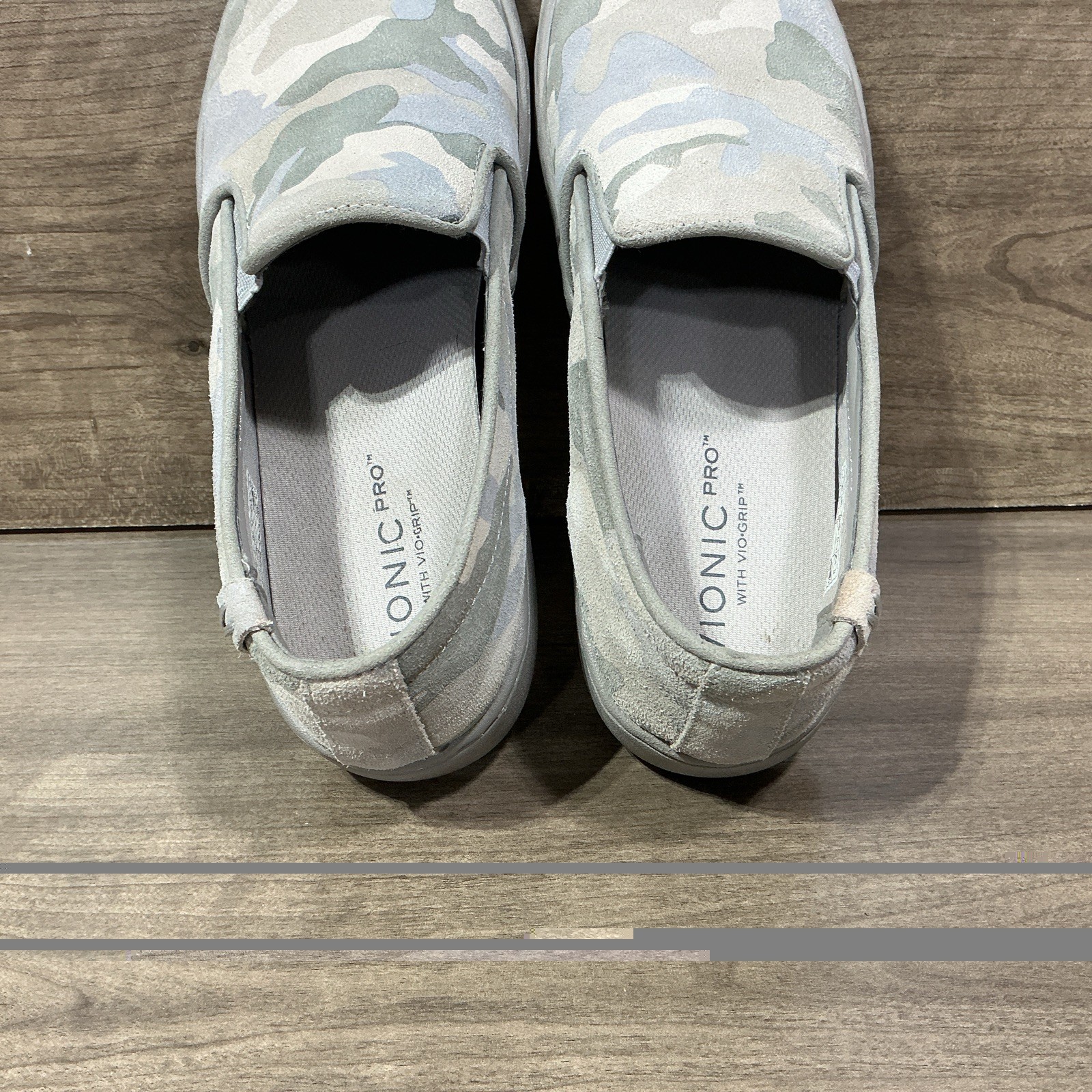 Vionic Honey Avery Camo Light Blue Slip On Sneakers Shoes Women’s Size 9
