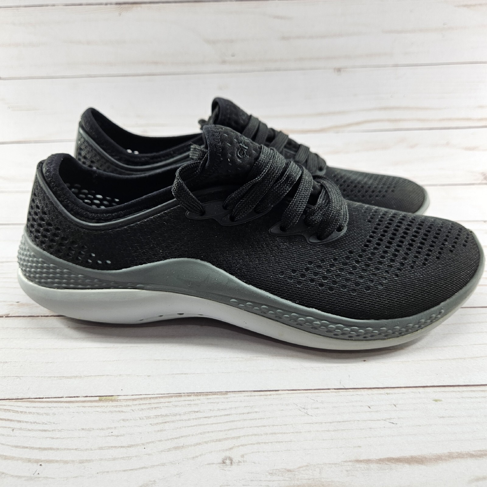 Crocs Shoes Womens Size 10 Black LiteRide 360 Pacer Lace Casual Sneakers 206705