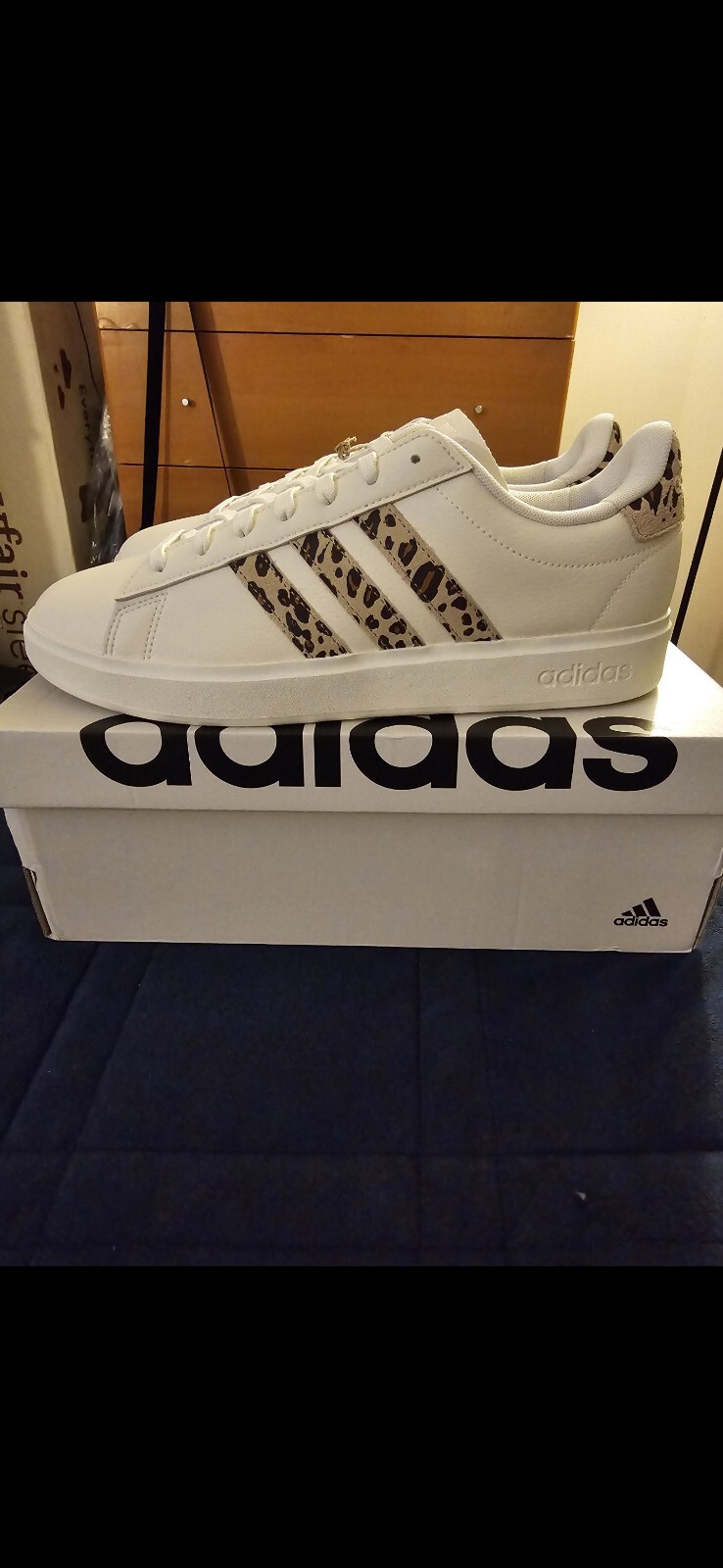 Adidas FIRE! NIB! Grand Court 2.0 #IH7761 in Magic Beige/Matte Gold. Sz 11. R2S!