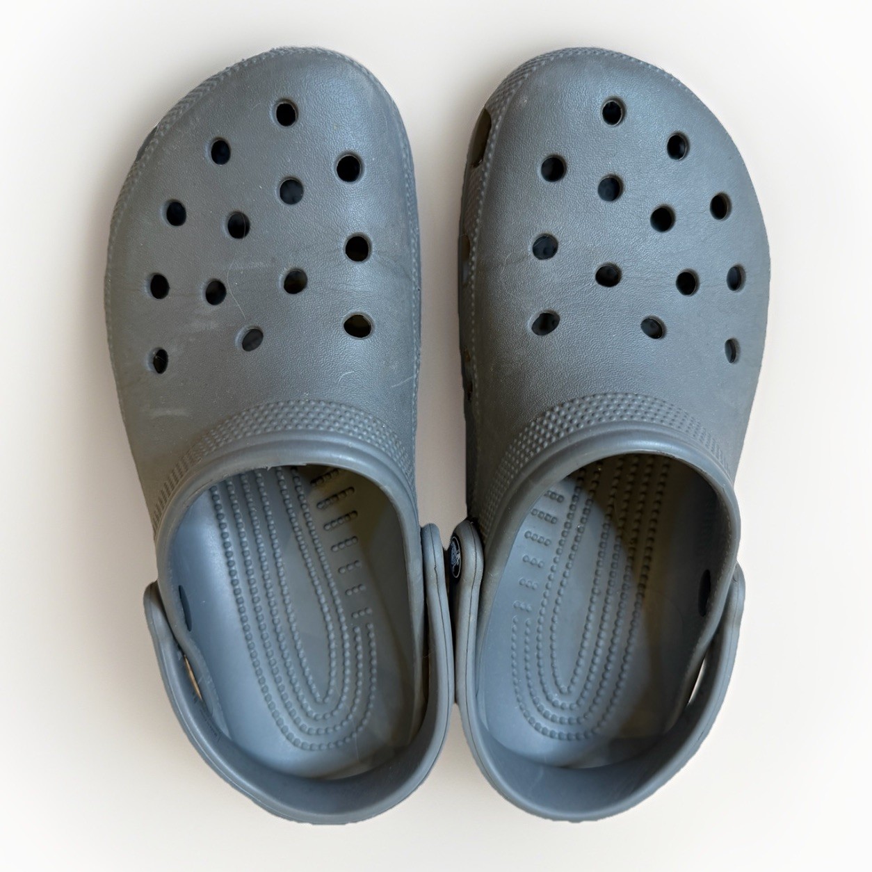 Crocs Unisex Adult Classic Clog Sandal Shoe Slate Grey Size Mens 7 Womens 9 GUC