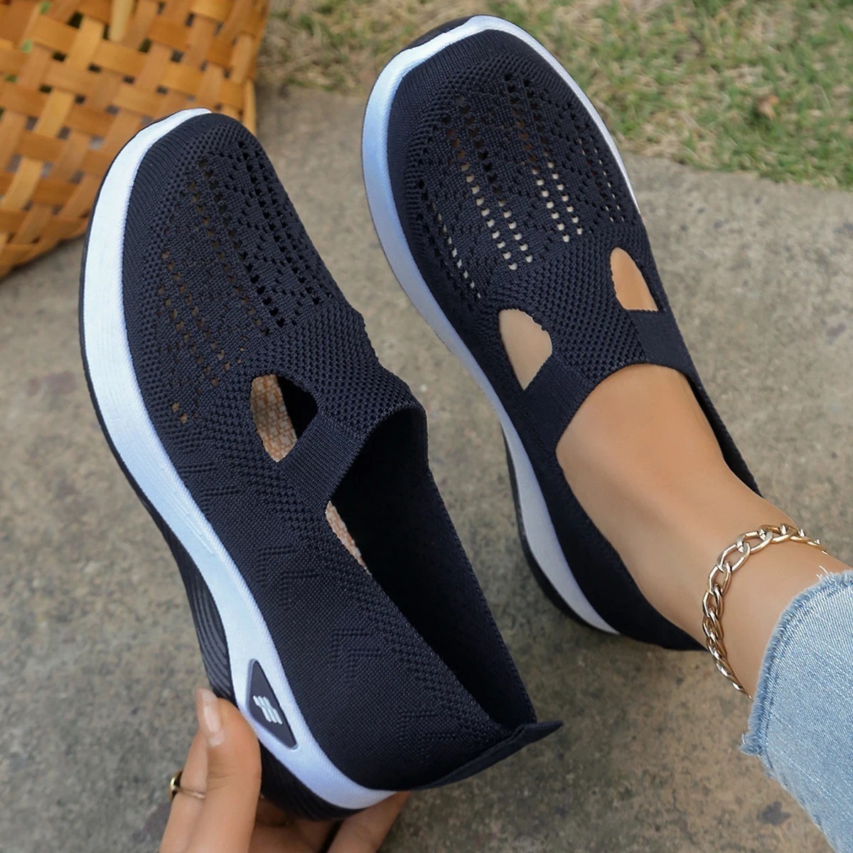 Women Mesh Flats Shoes Breathable Slip On Walking Sneakers Soft Non Slip Casual