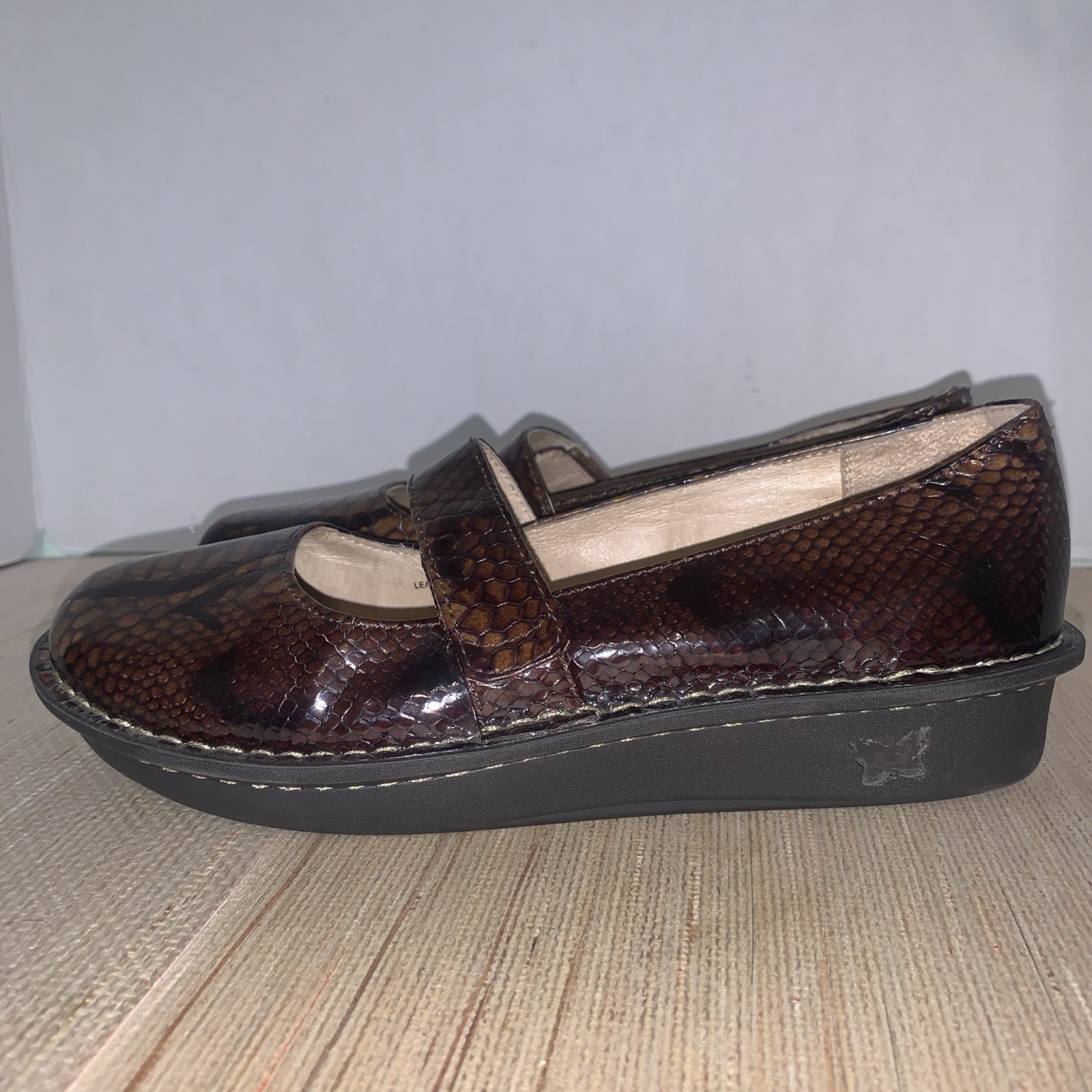 Algeria Women’s Size 9 US EU 40 Brown Snake Print Mary Jane Casual Shoes Comfort