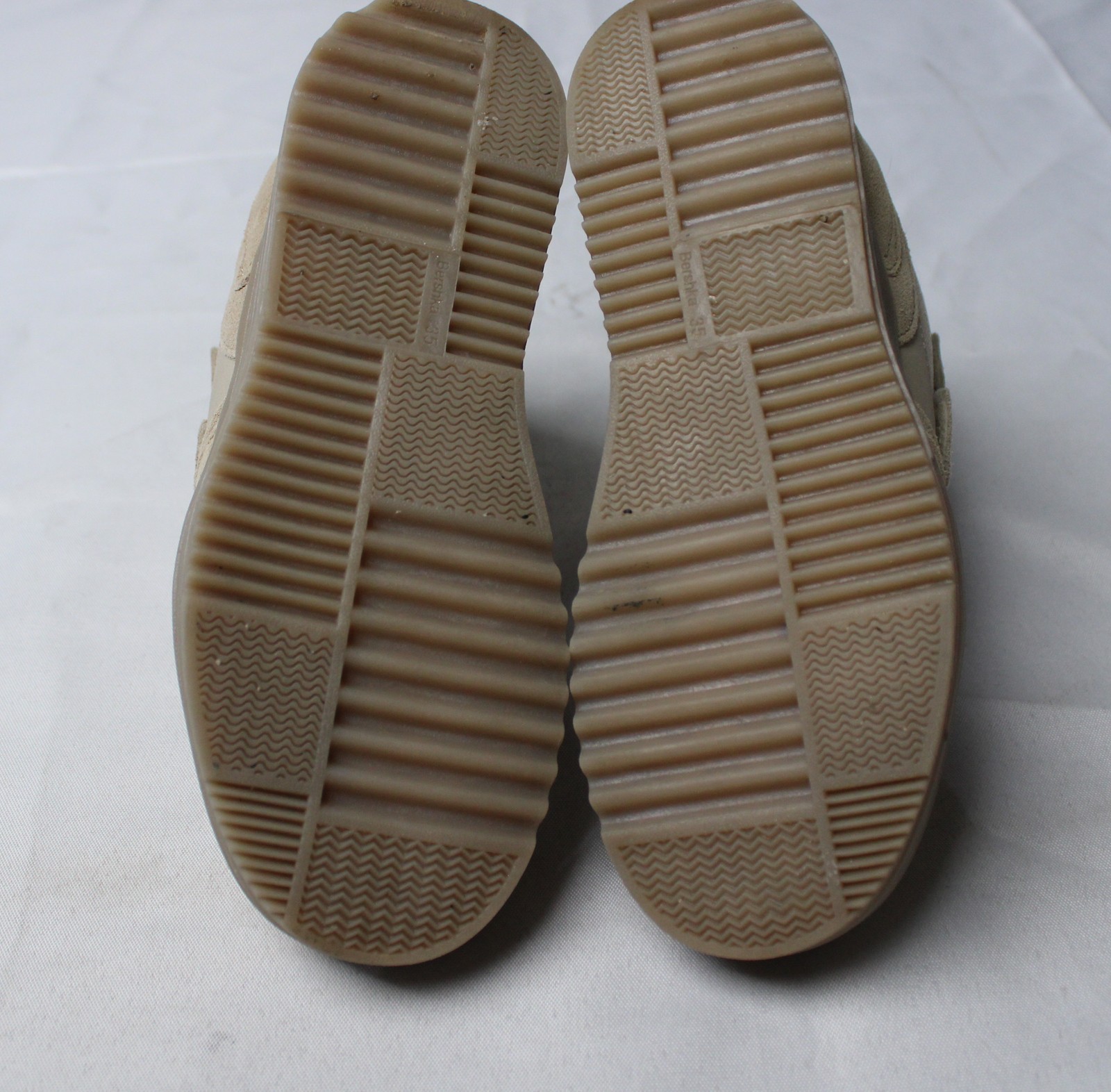 Bershka Women’s High-Top Inner Wedge Sneakers AC2 Beige Size: US:5 EU:35 UK:2