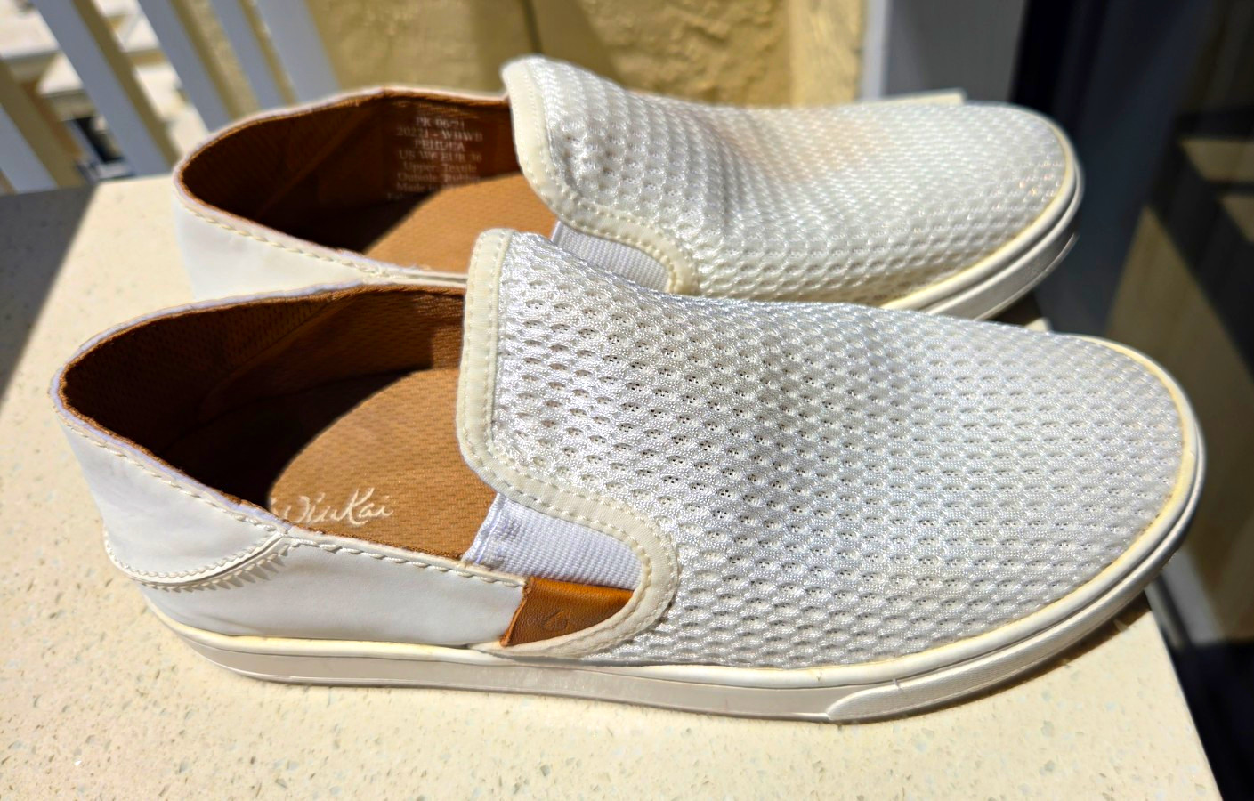 OluKai Pehuea Women’s White Mesh Textile Slip-On Casual Shoes US 6 EU 36